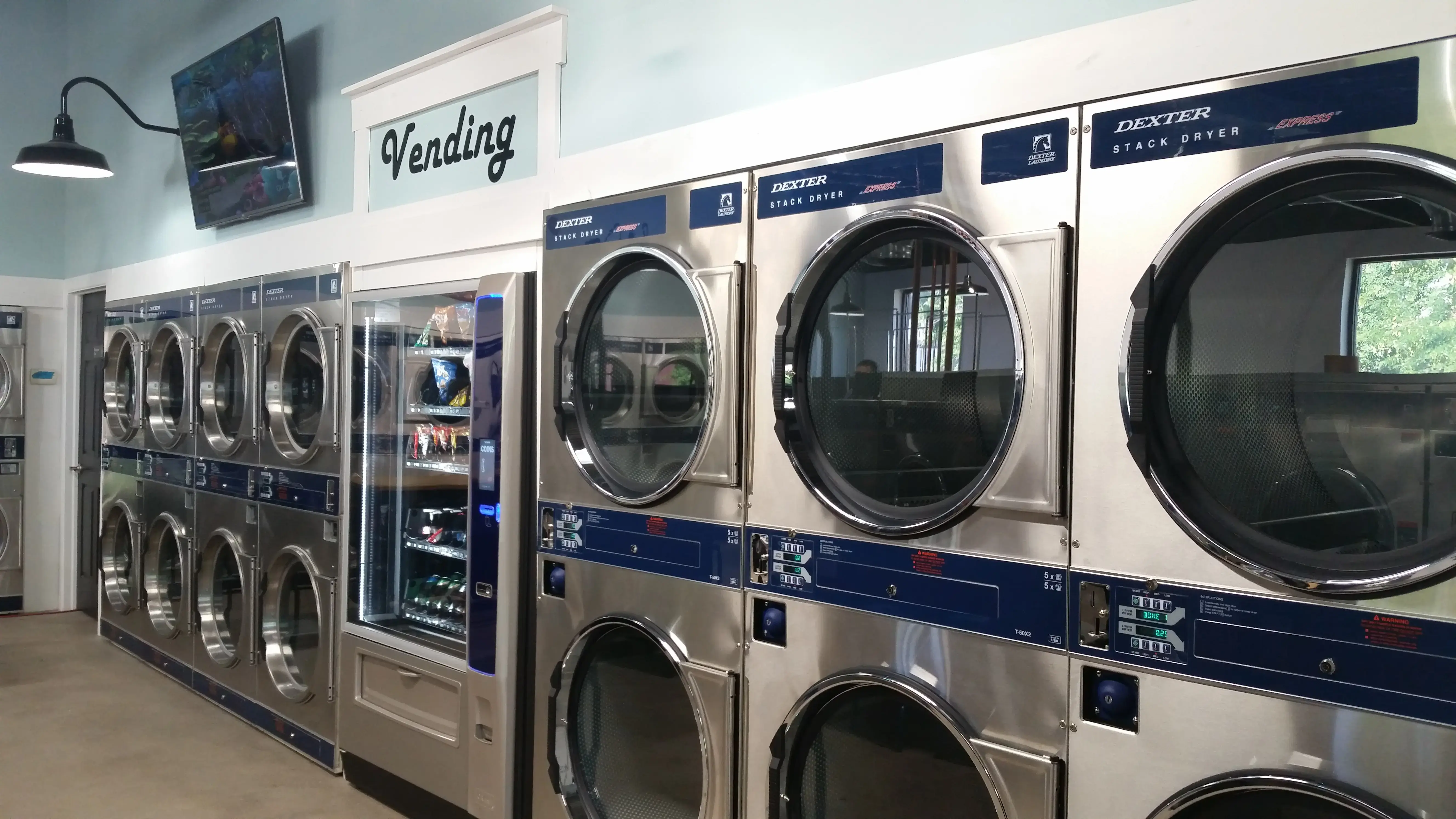 Laundry Loft Laundromat & Car Wash thumbnail 13