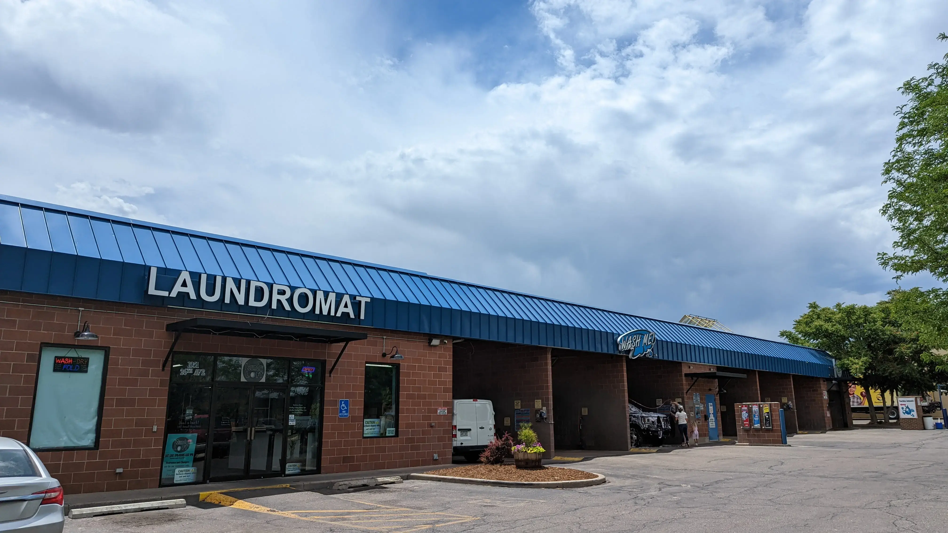 Laundry Loft Laundromat & Car Wash thumbnail 3