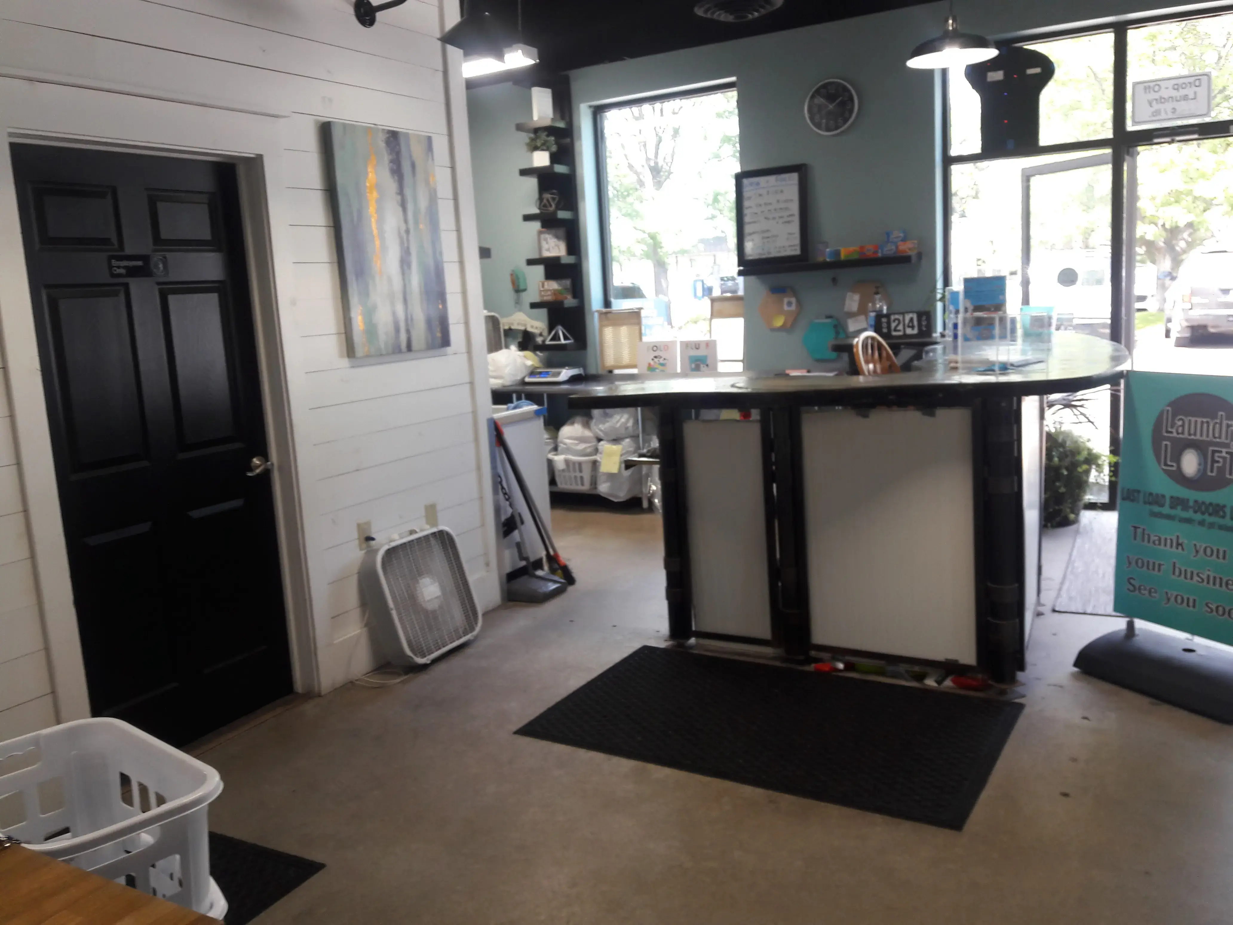 Laundry Loft Laundromat & Car Wash thumbnail 10