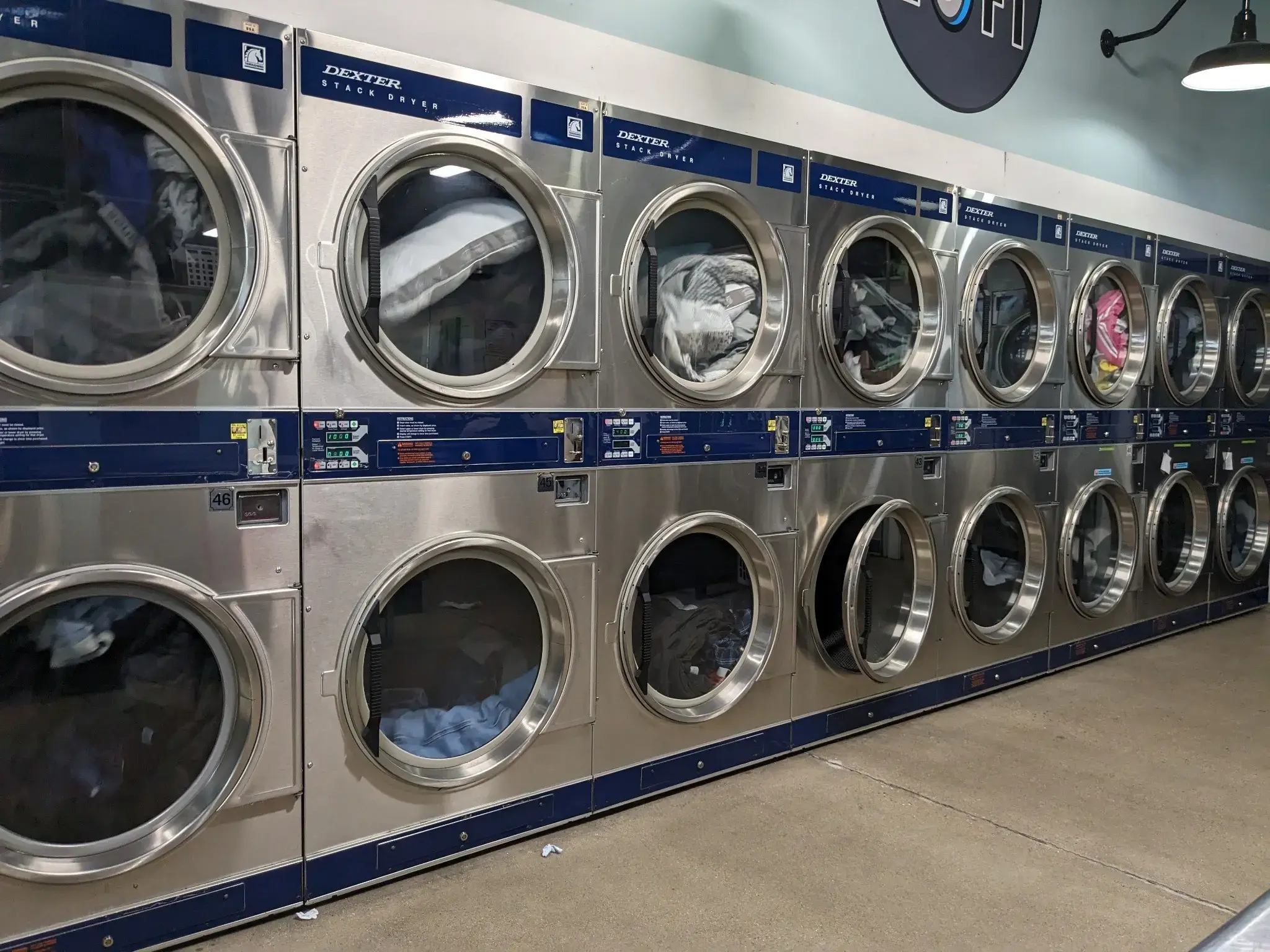 Laundry Loft Laundromat & Car Wash - Image 14