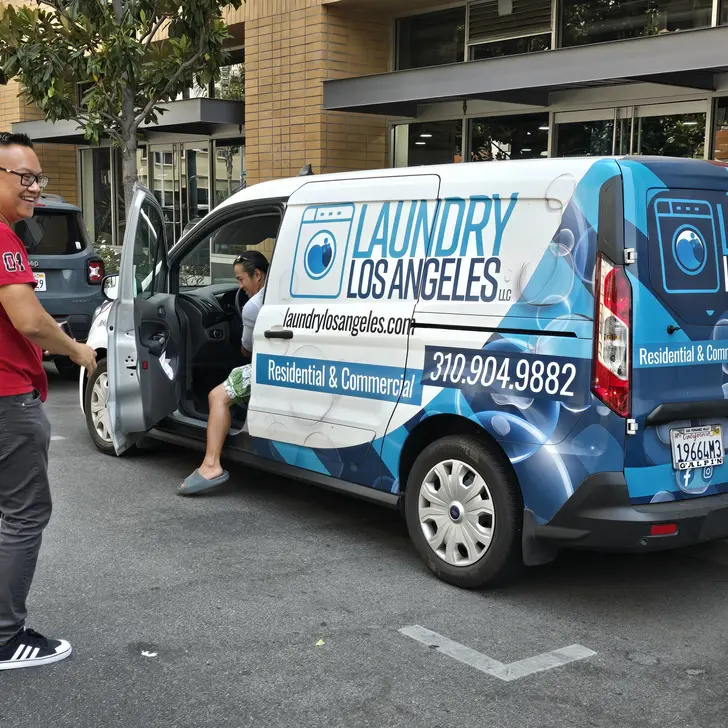 Laundry Los Angeles thumbnail 6