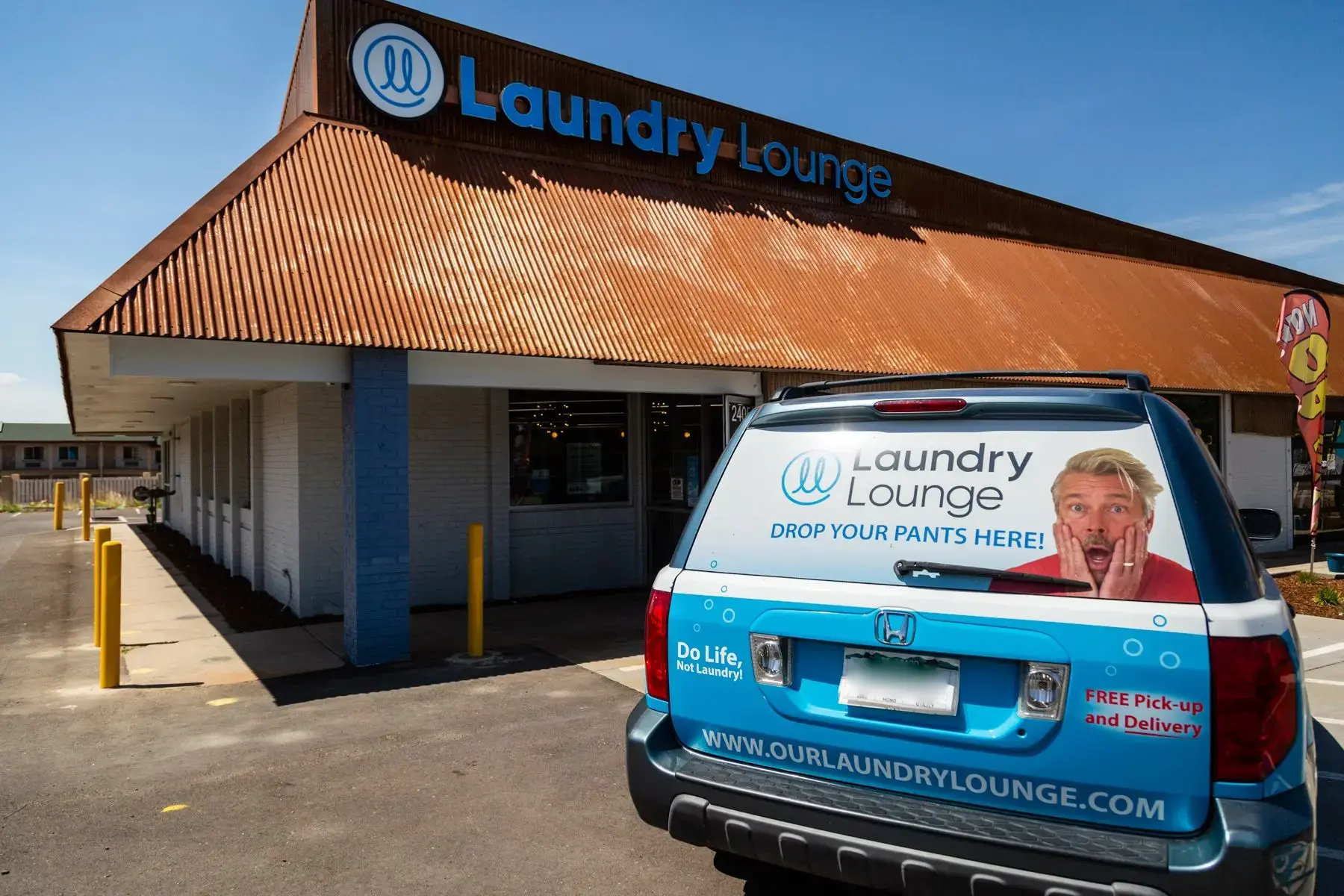 Laundry Lounge thumbnail 7