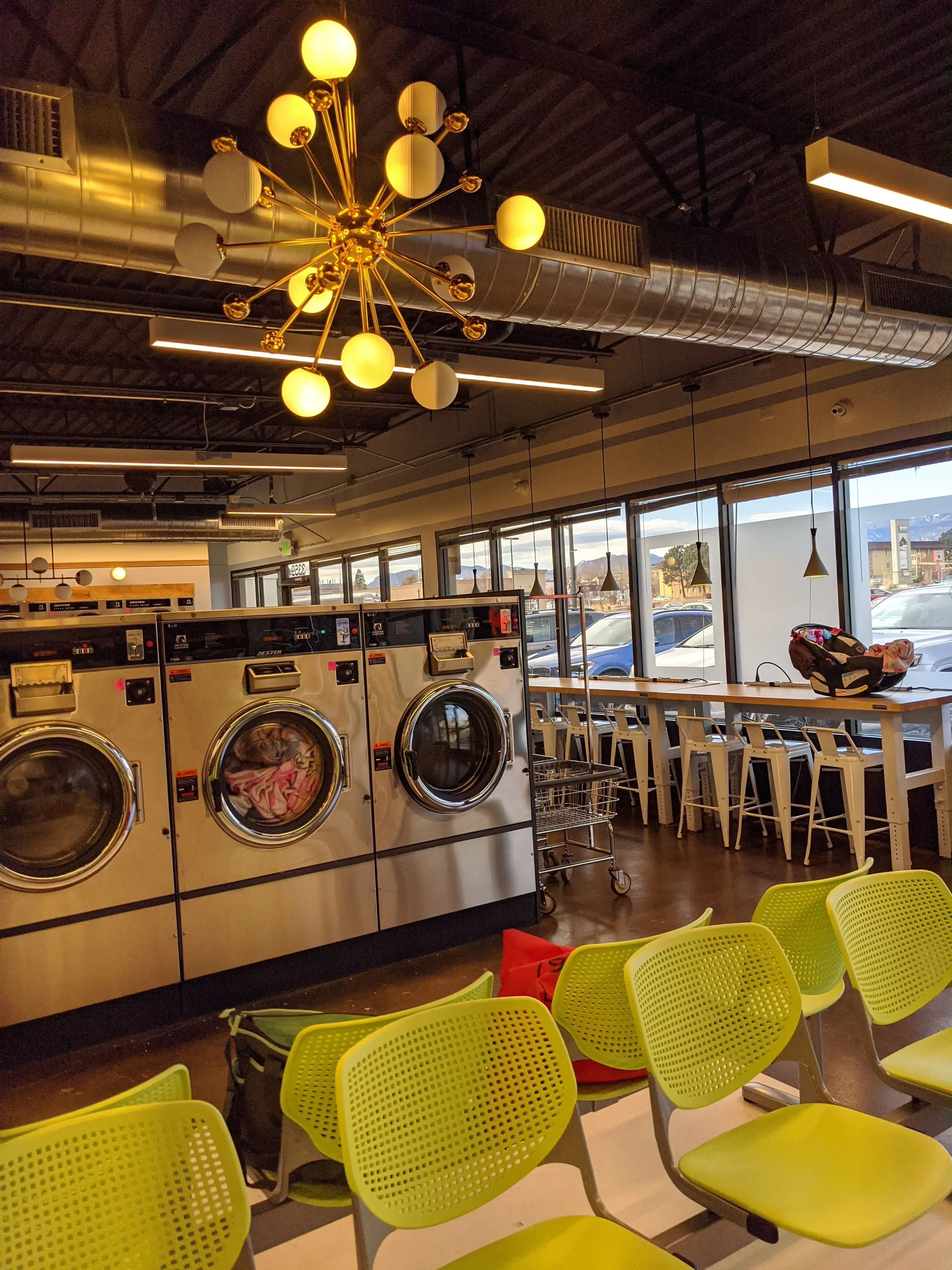 Laundry Lounge - Image 13