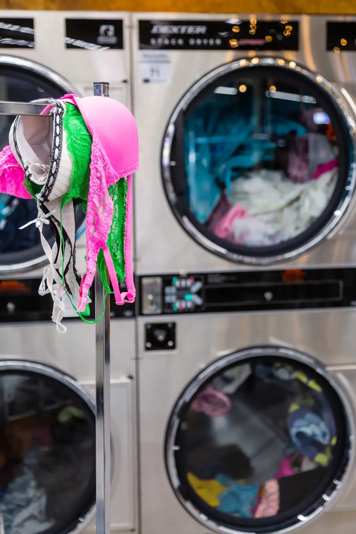 Laundry Lounge - Image 10