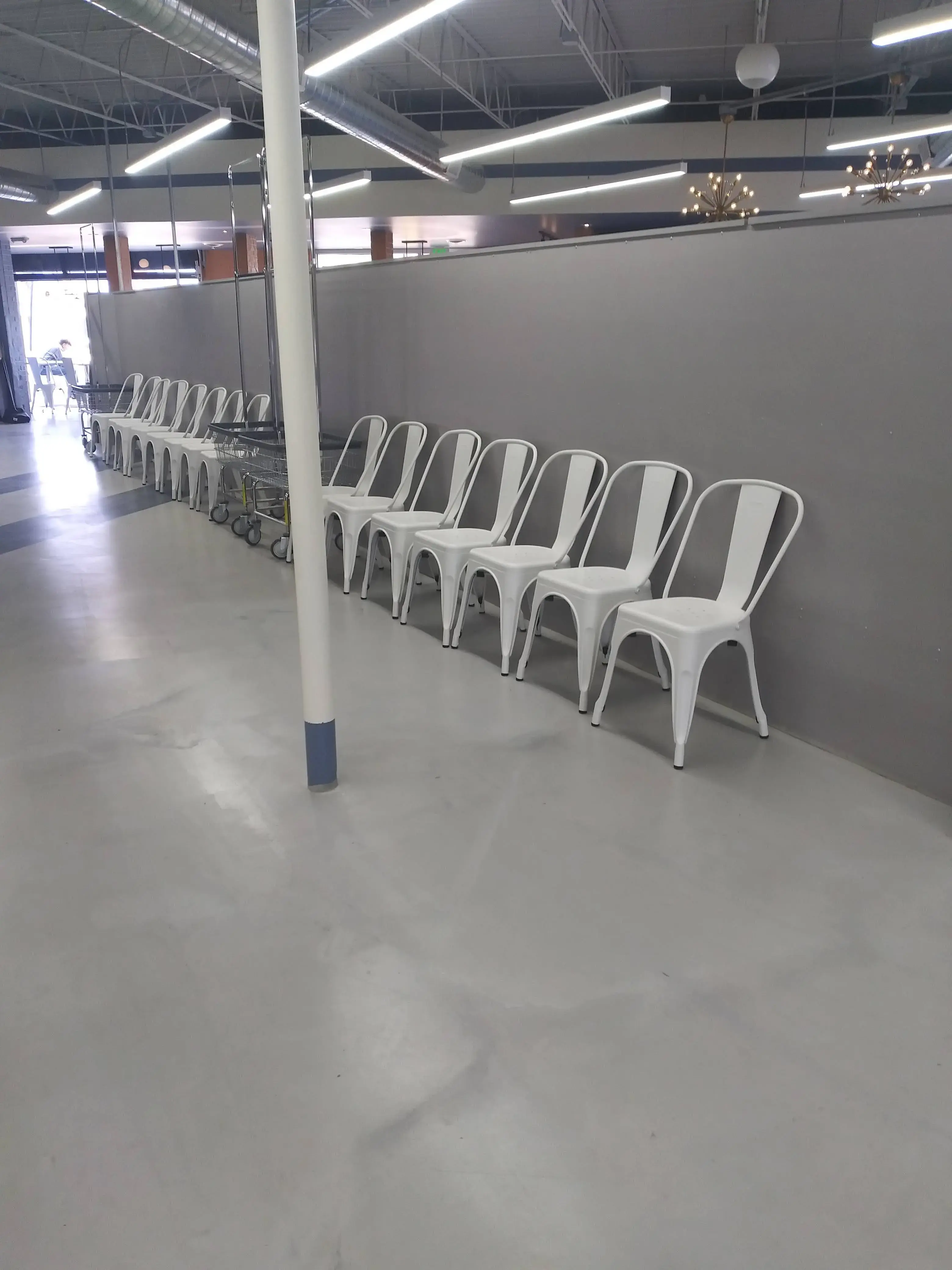 Laundry Lounge - Image 11