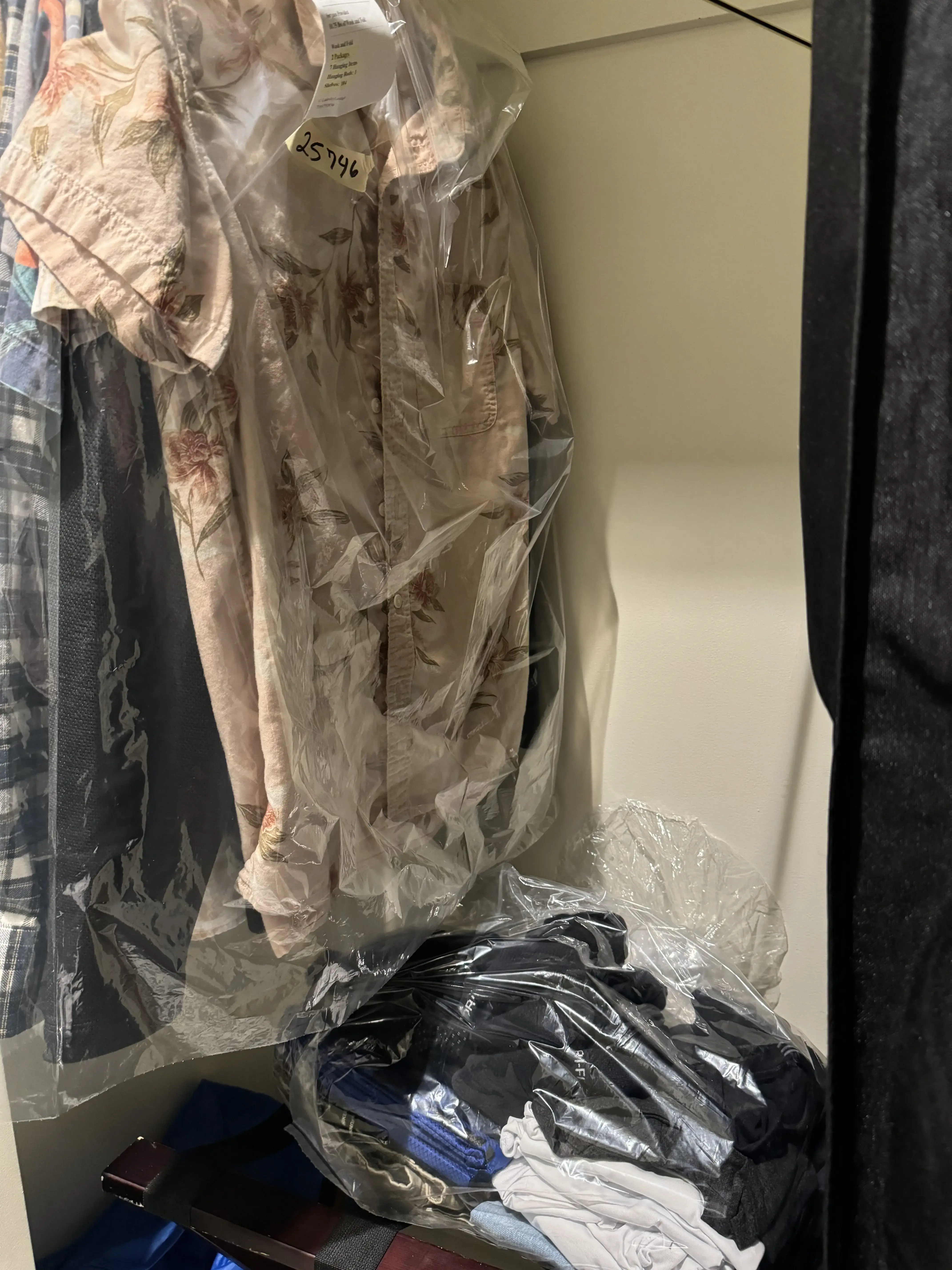 Laundry Lounge - Image 20