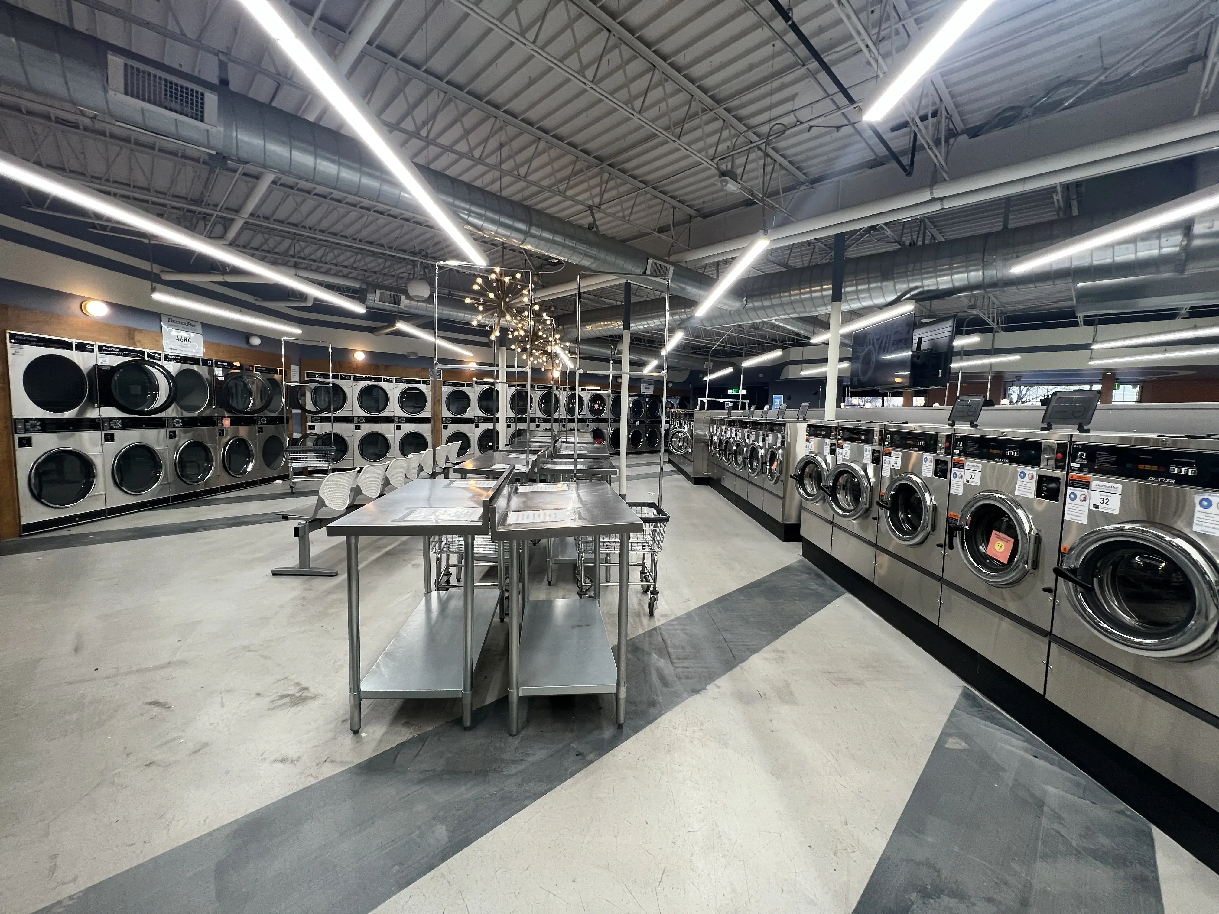 Laundry Lounge - Image 2