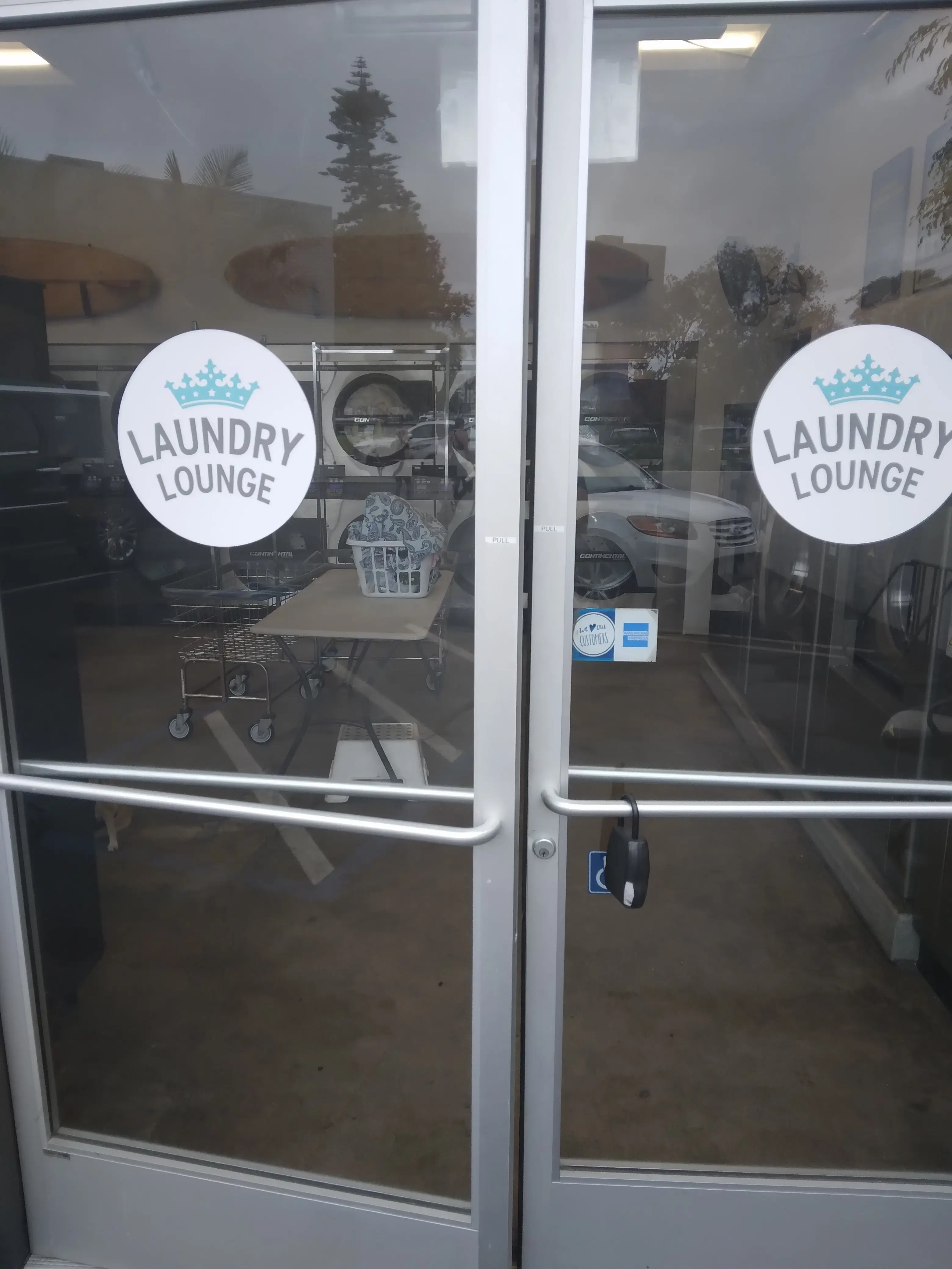 Laundry Lounge Coronado - Image 11