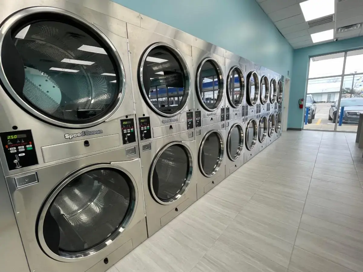 Laundry Lounge - Image 4