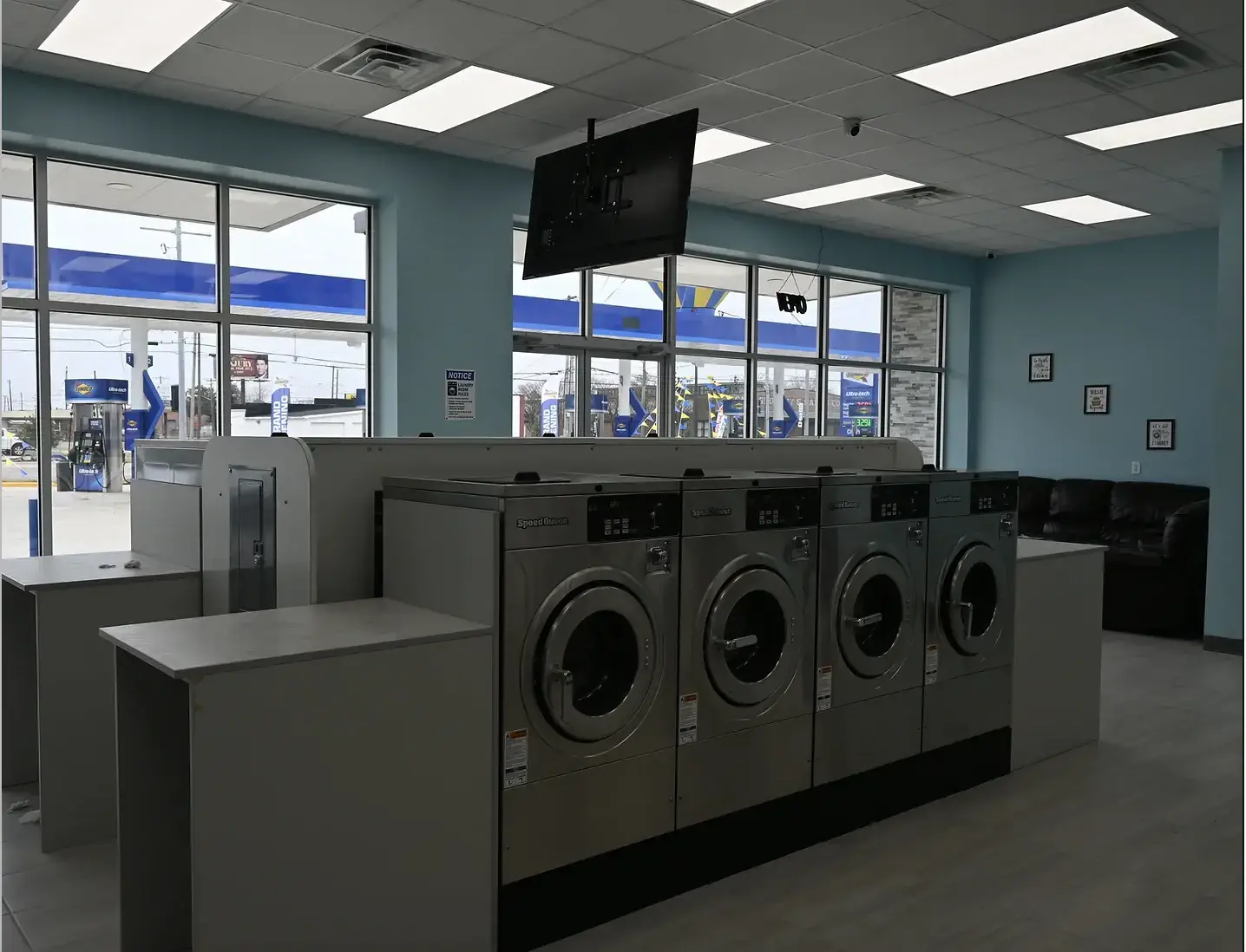 Laundry Lounge - Image 3