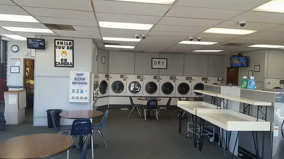 Laundry Lounge thumbnail 4