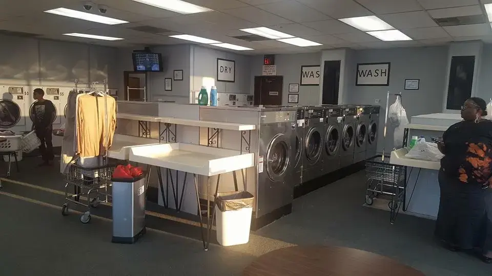 Laundry Lounge thumbnail 2