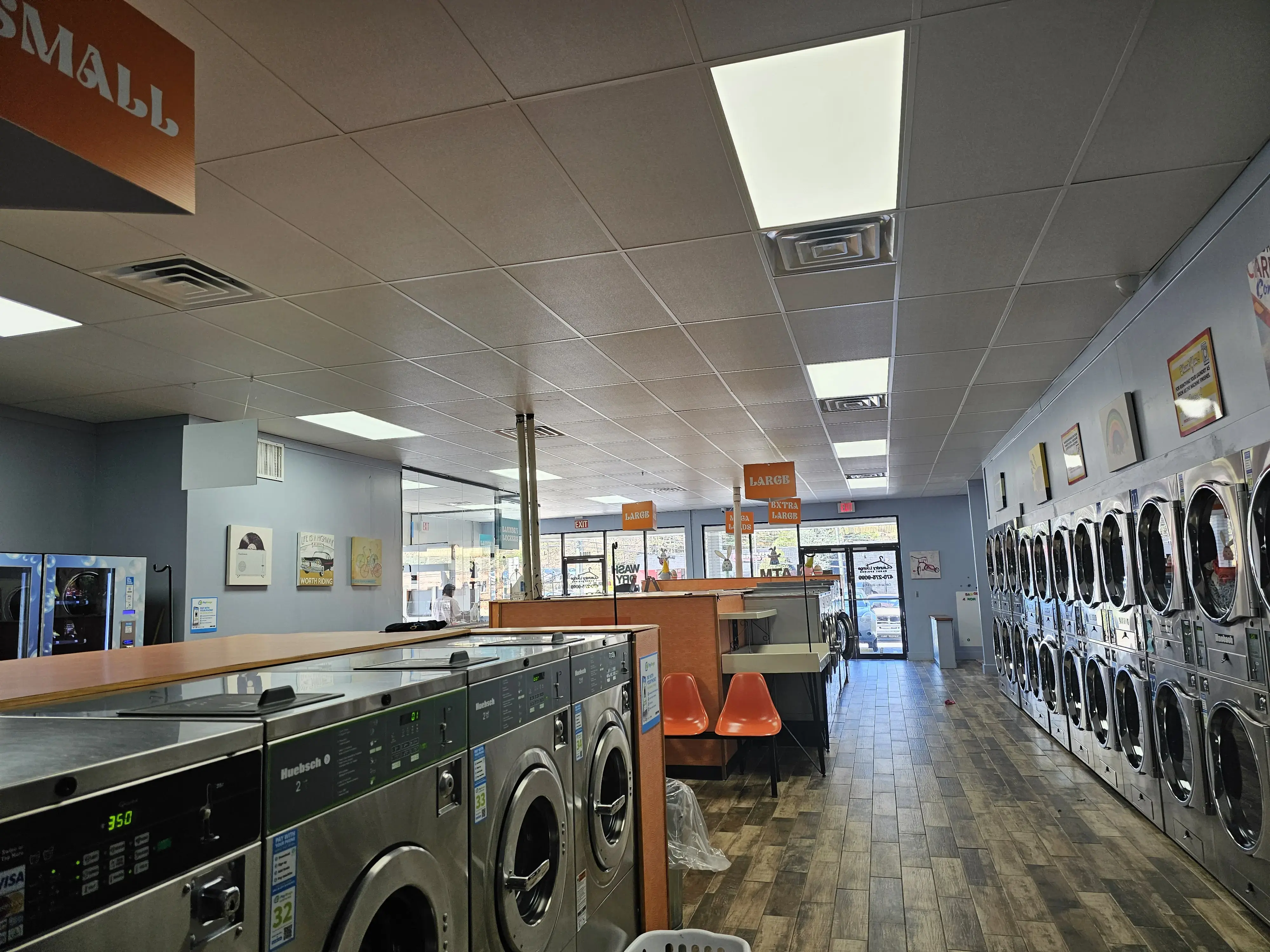 Laundry Lounge Sandy Springs thumbnail 2