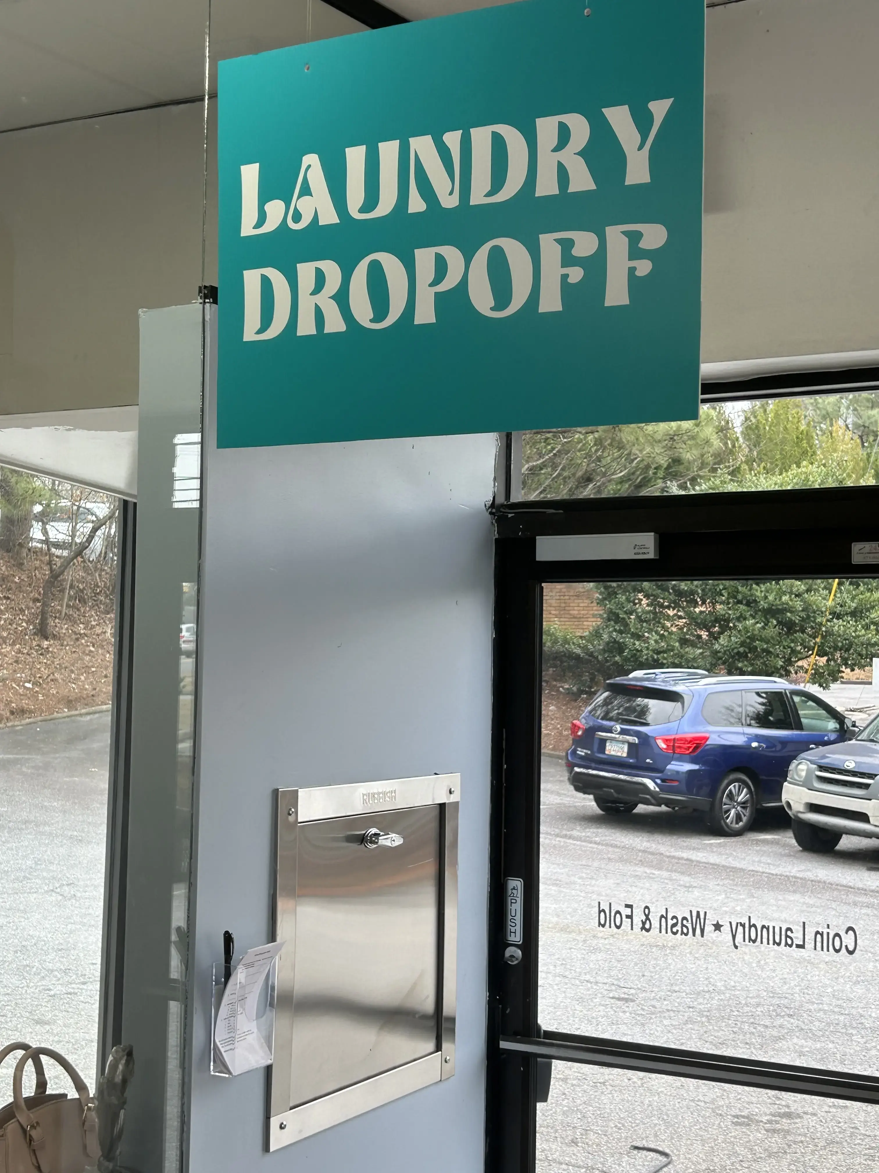 Laundry Lounge Sandy Springs - Image 16