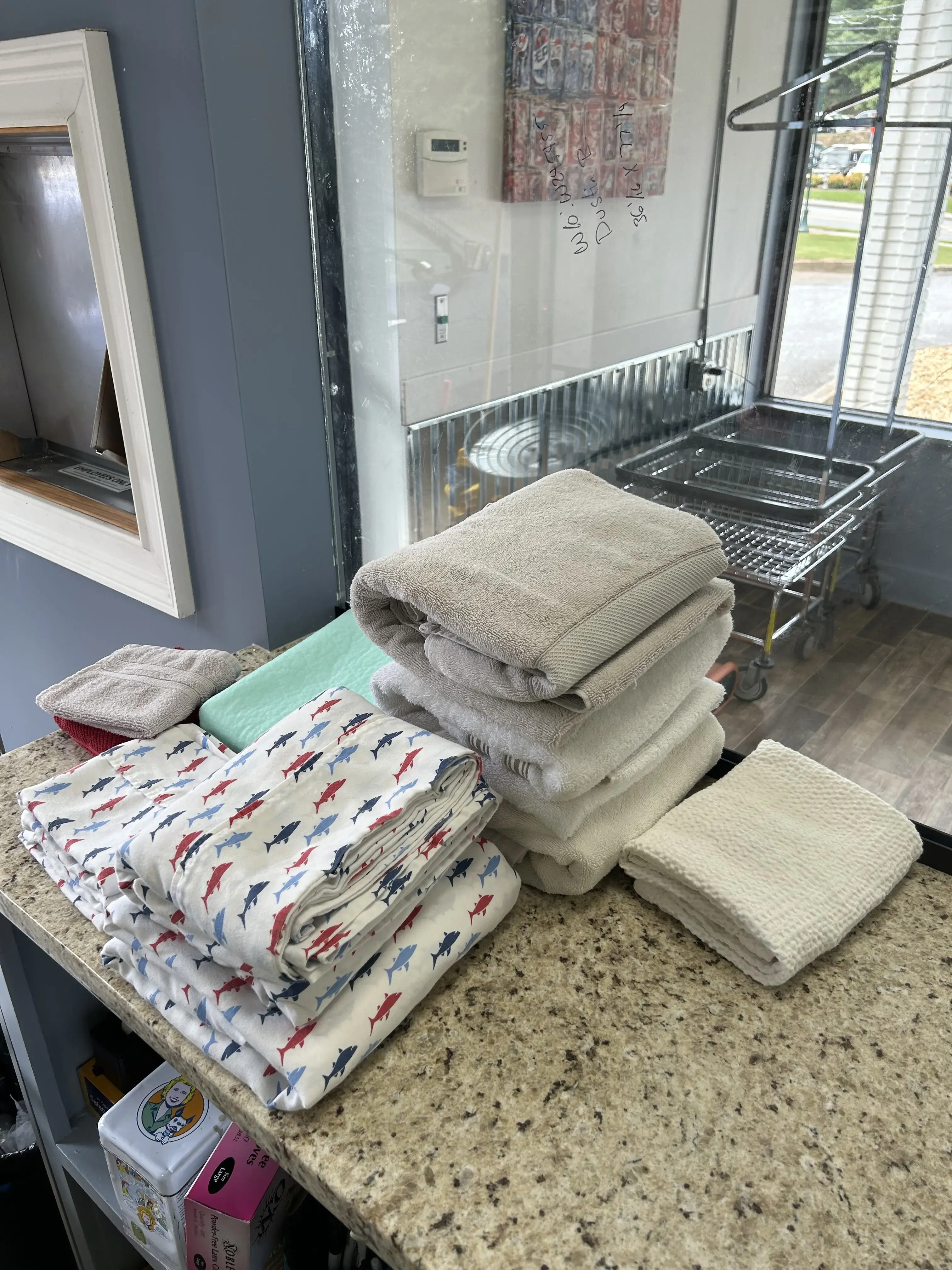 Laundry Lounge Sandy Springs - Image 17