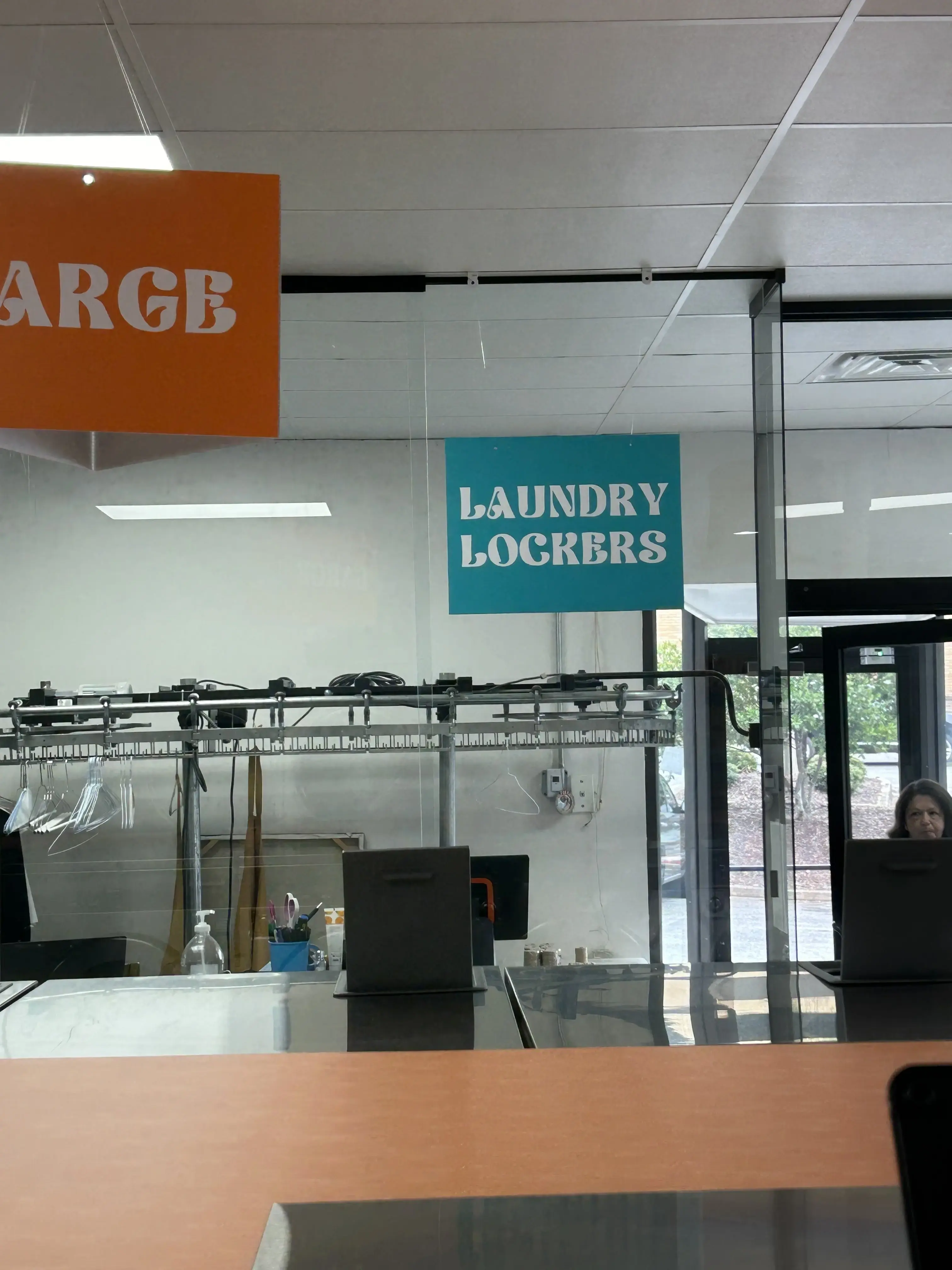 Laundry Lounge Sandy Springs - Image 14