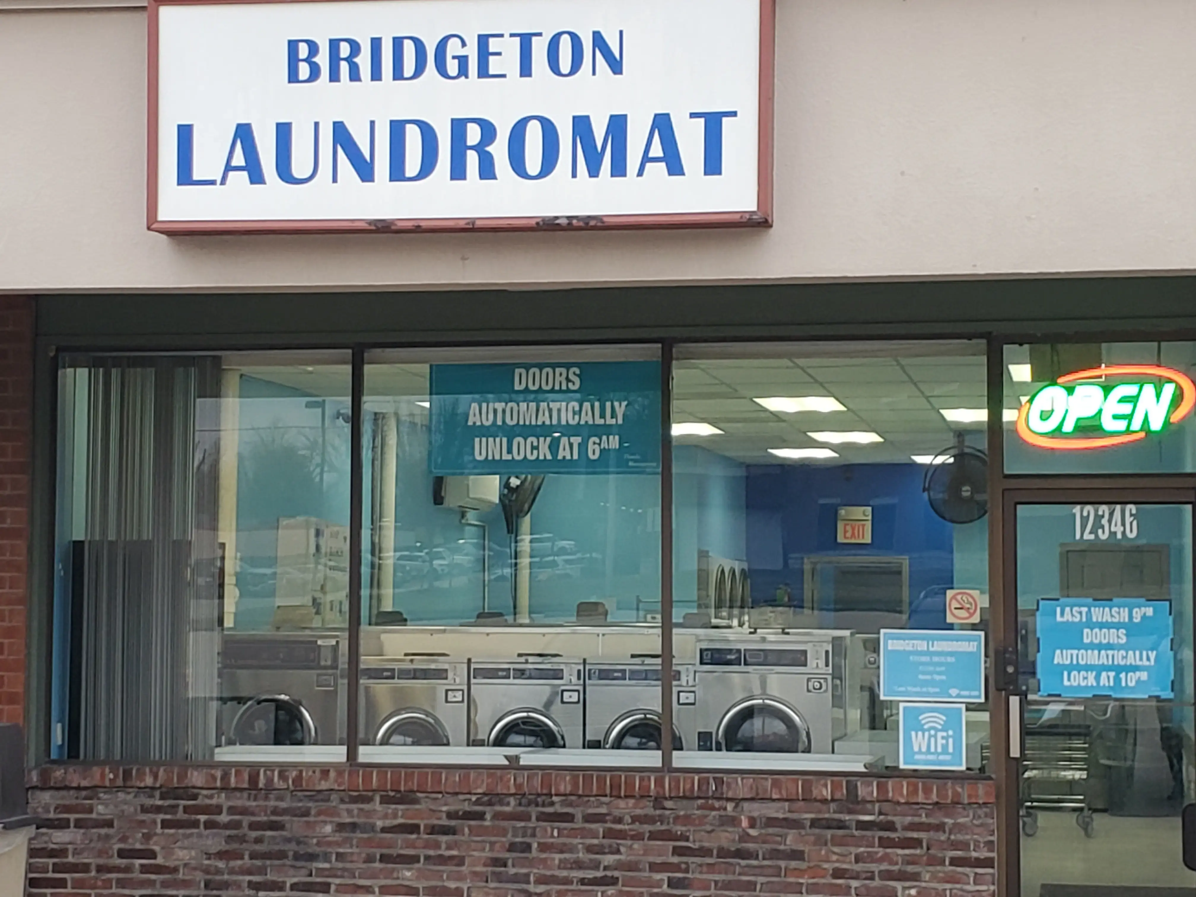 Laundry Luke's - Bridgeton Laundry Mat - Image 8