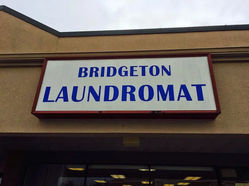 Laundry Luke's - Bridgeton Laundry Mat thumbnail 20