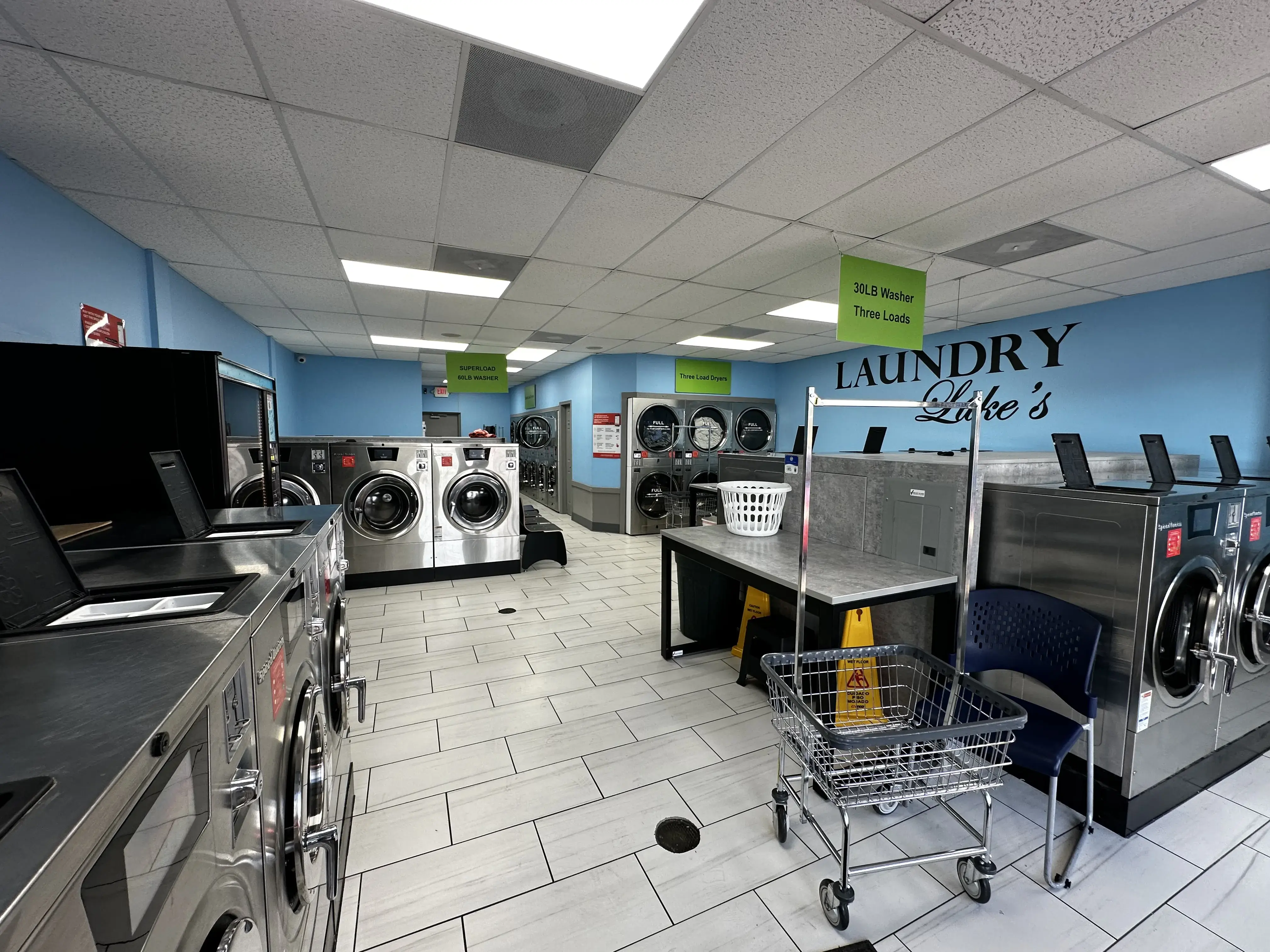 Laundry Luke's - Maryland Heights location