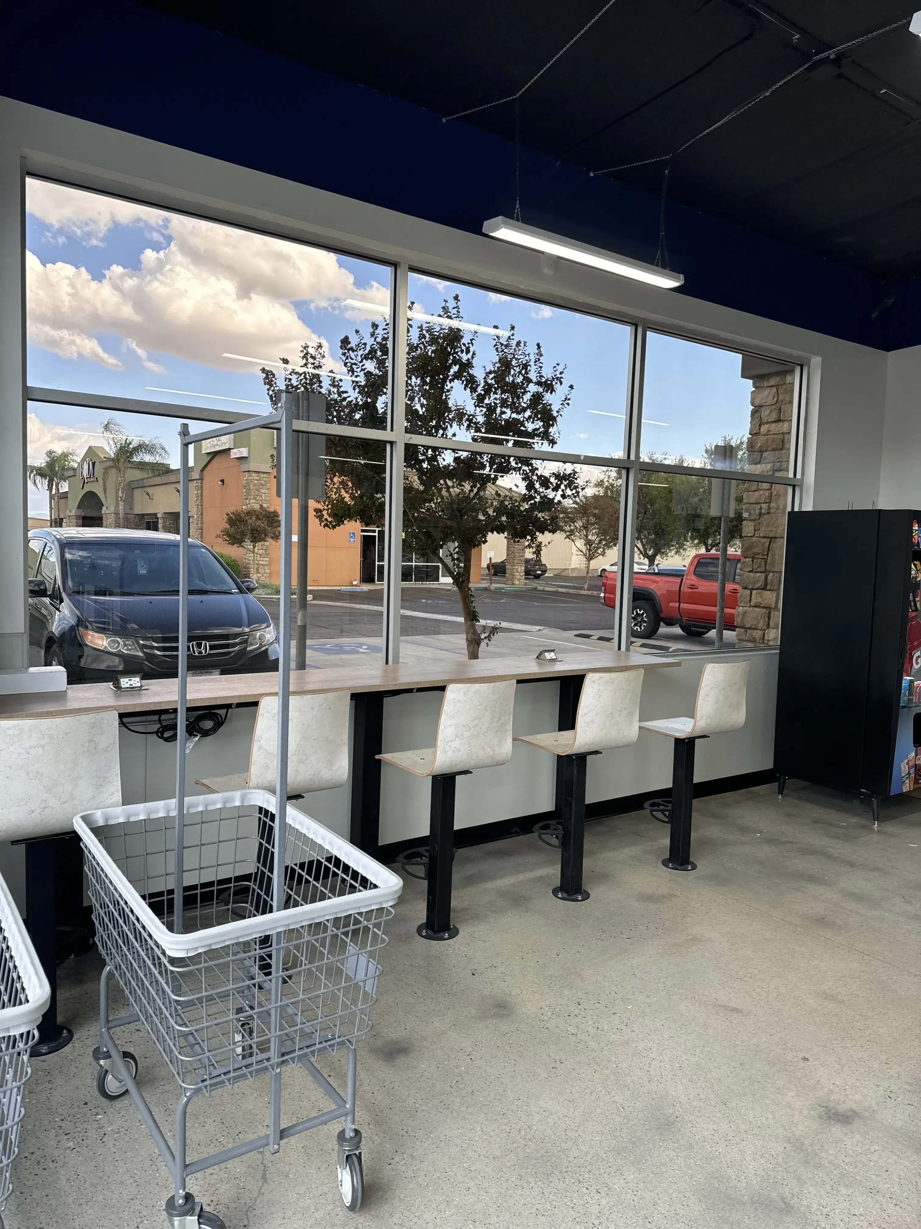 Laundry Man - Image 20