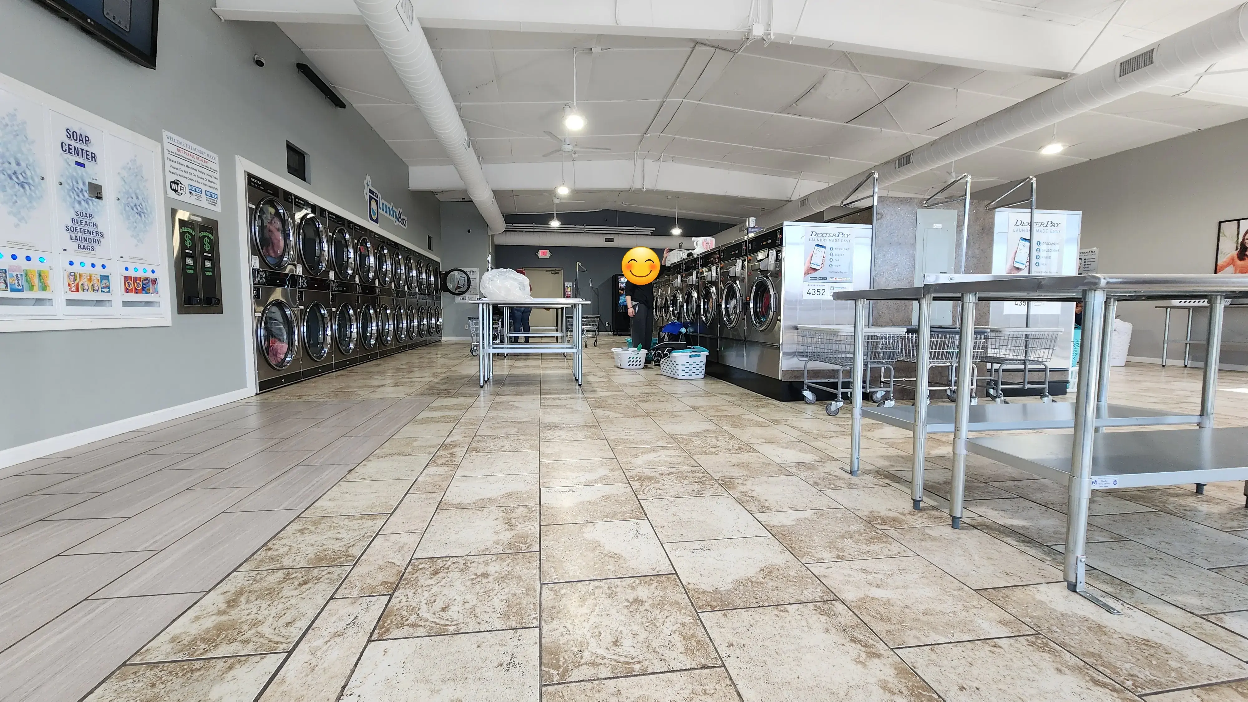 Laundry Maxx Express - Image 1