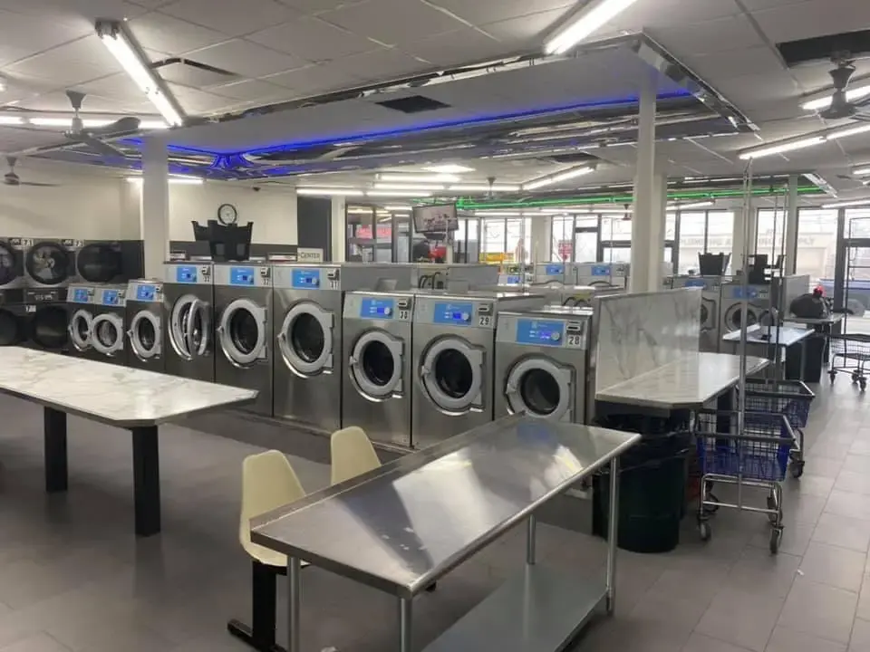 Laundry Oasis Copiague thumbnail 11