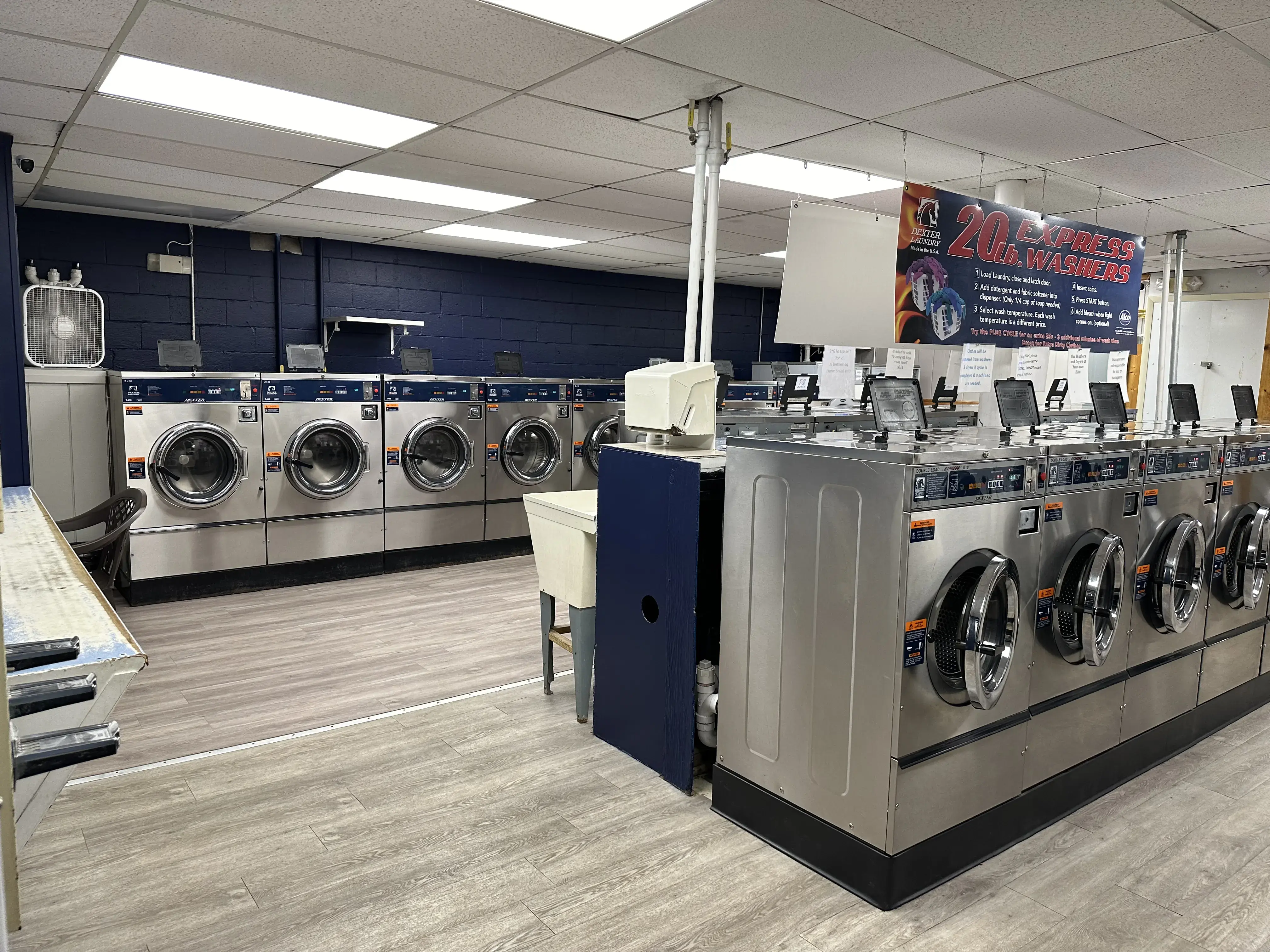 Laundry on 8 location