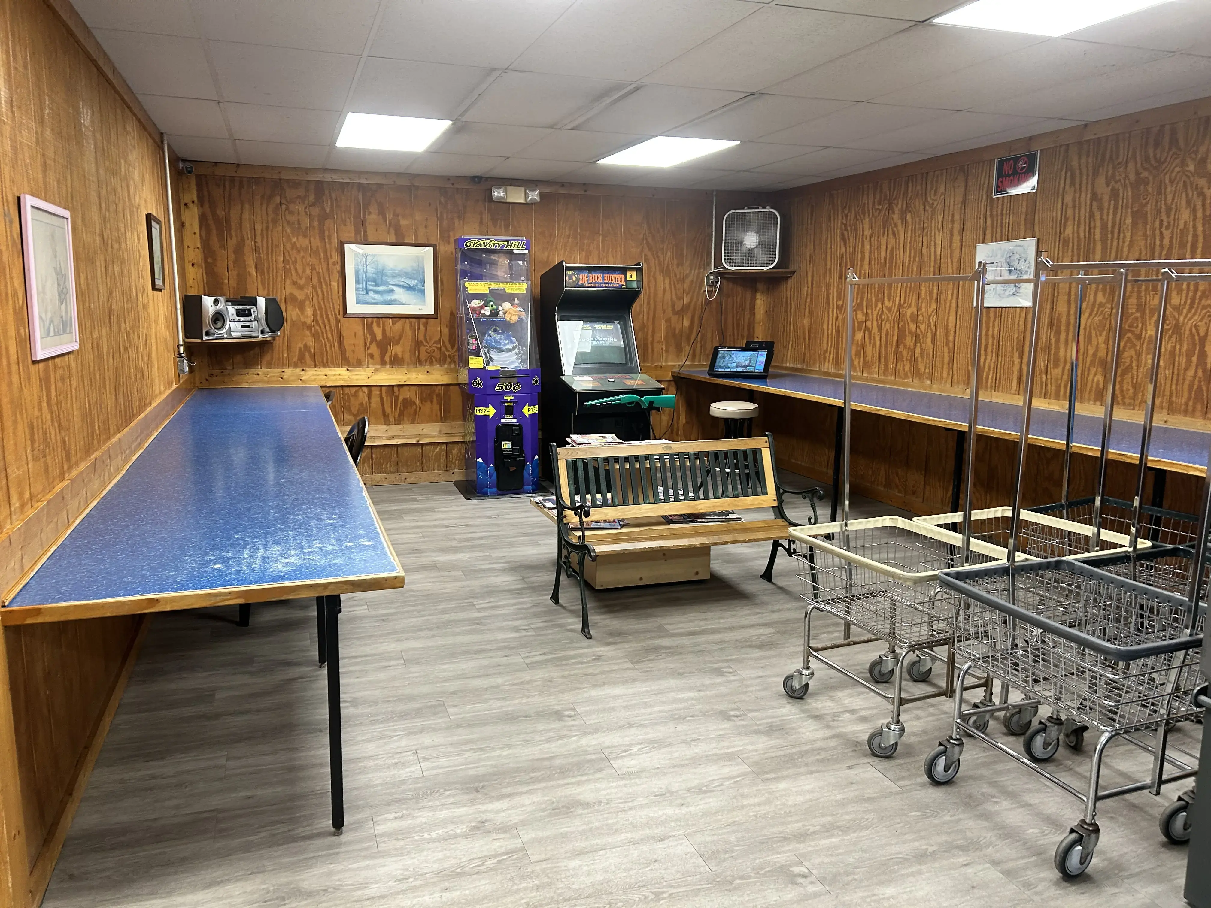 Laundry on 8 thumbnail 5