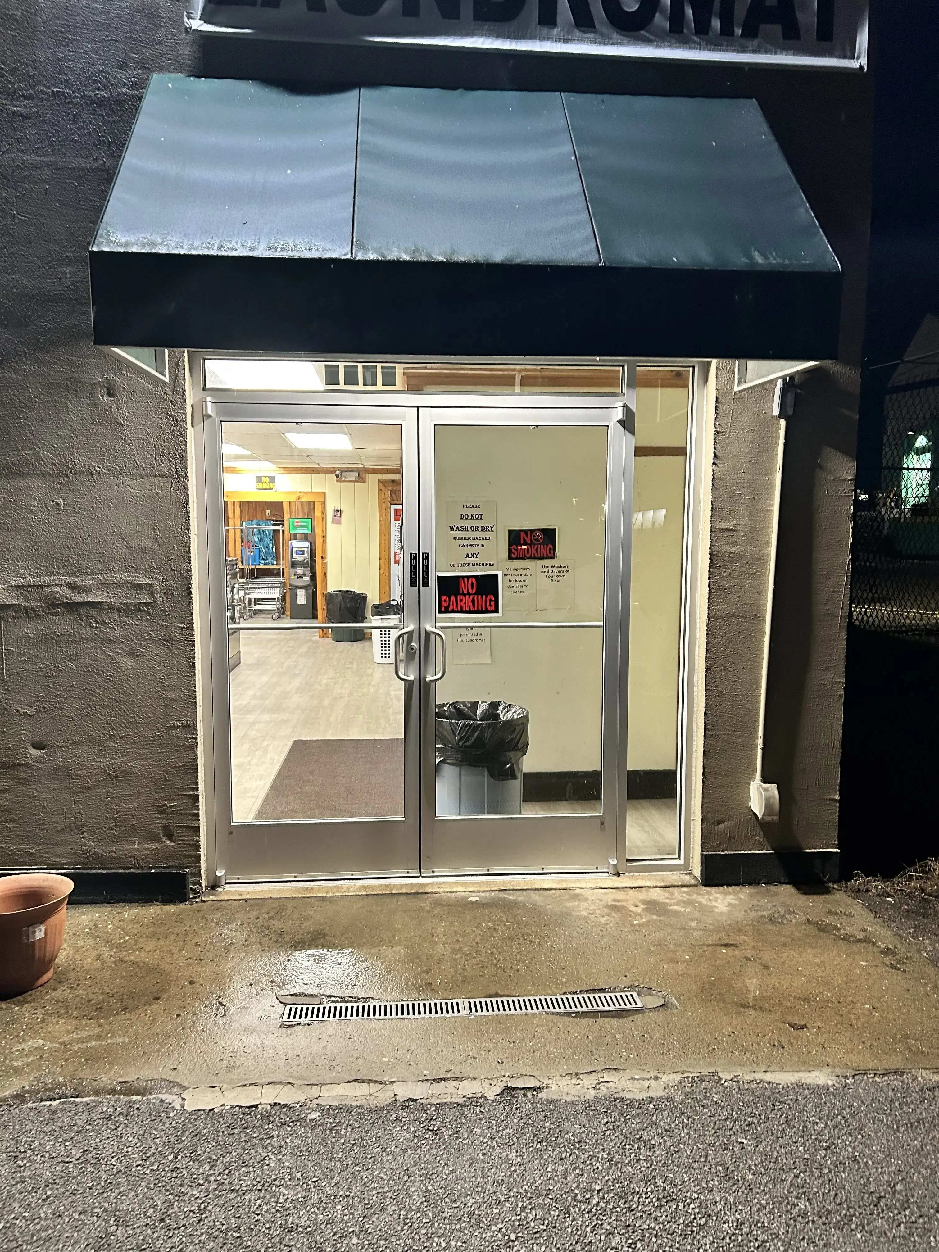 Laundry on 8 thumbnail 6