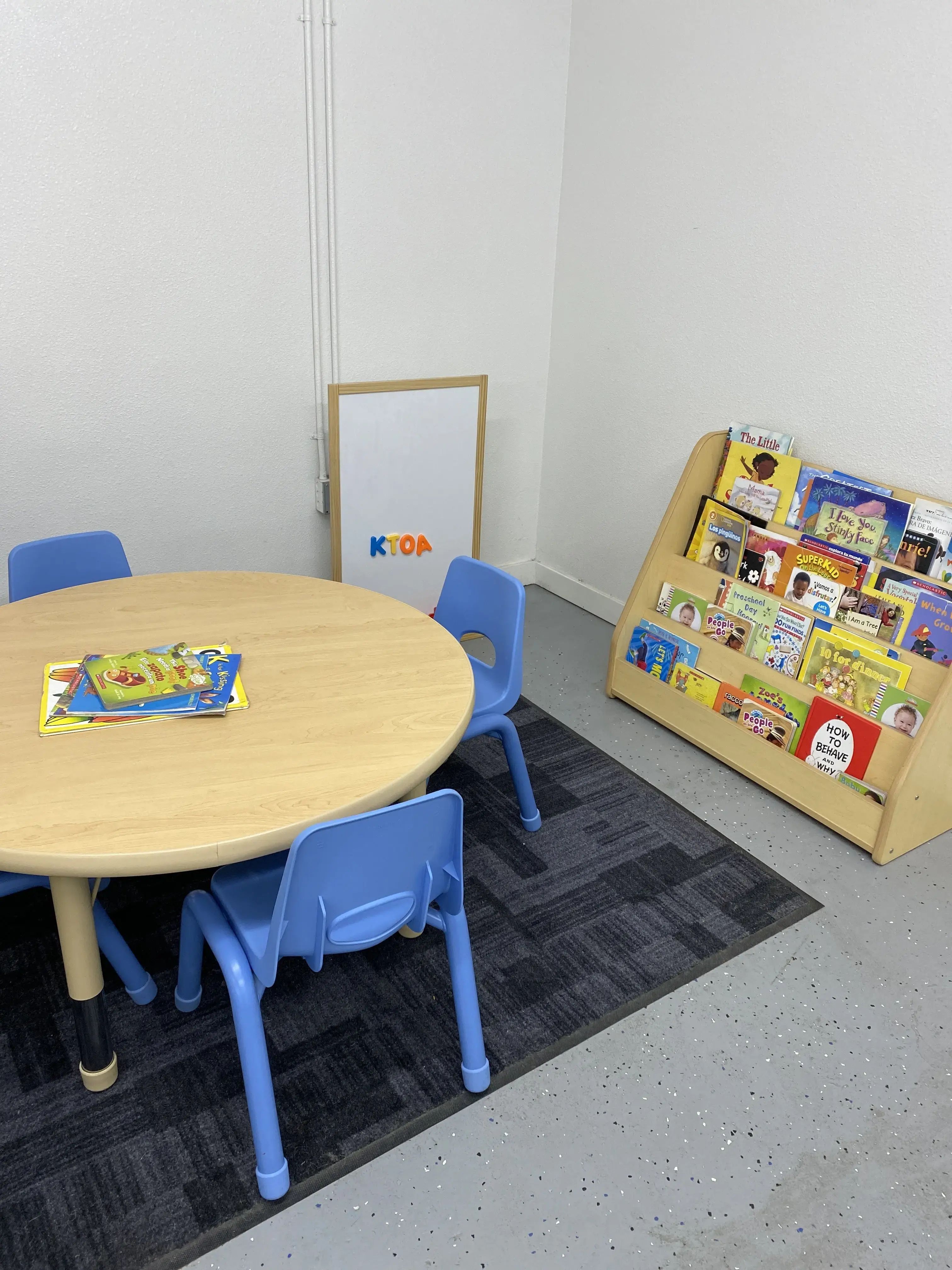 Laundry on Hayes Laundromat - Image 9