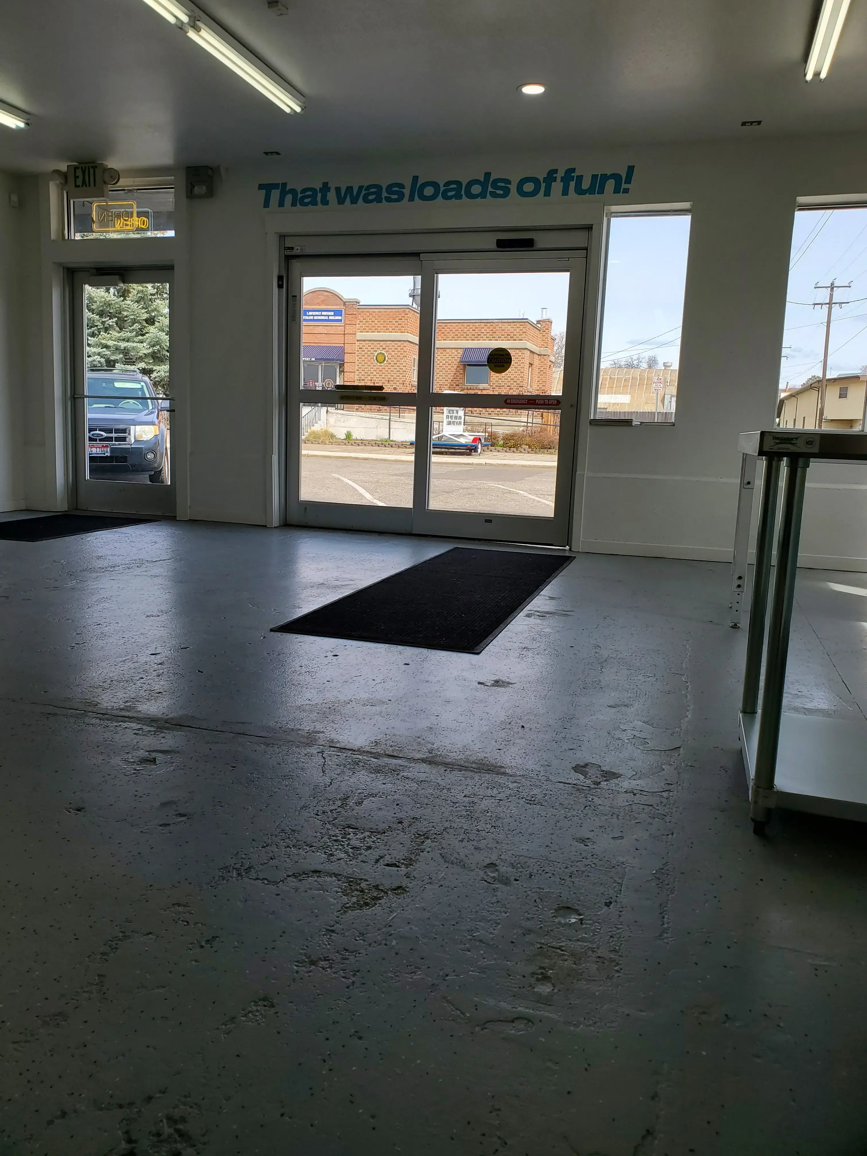 Laundry on Hayes Laundromat thumbnail 7