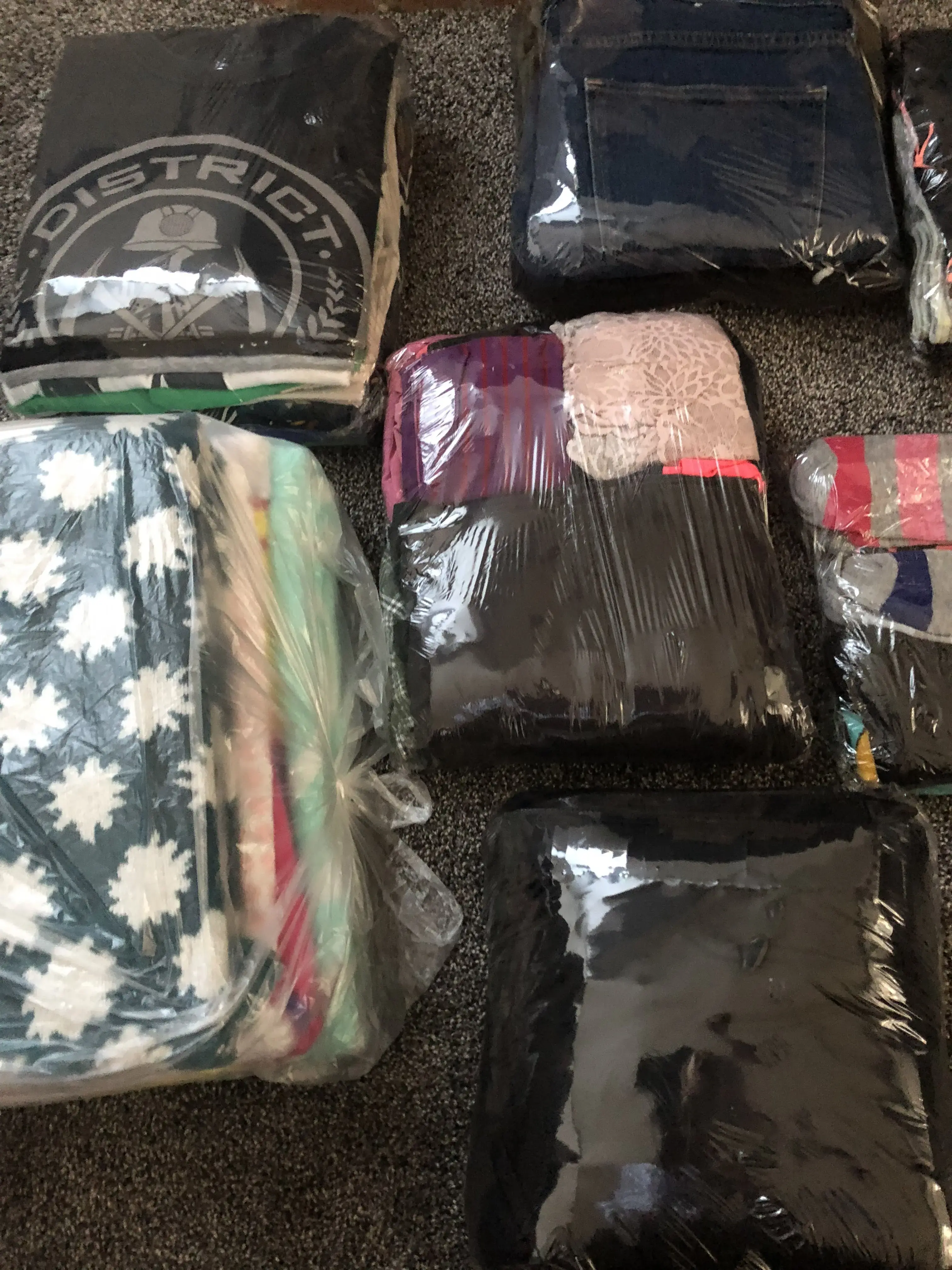 Laundry On Ninth - Image 3