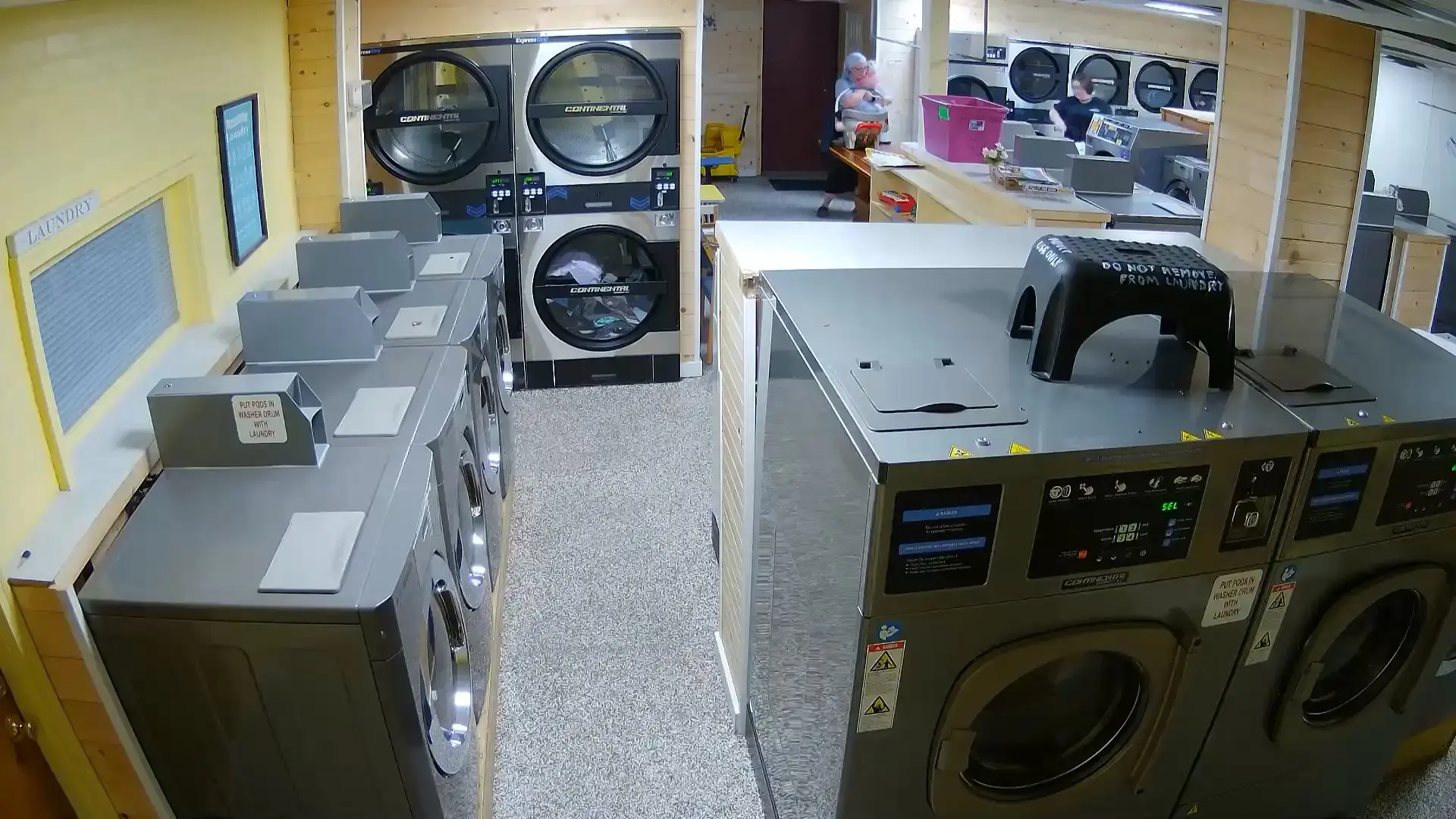Laundry On The Lake - Image 4