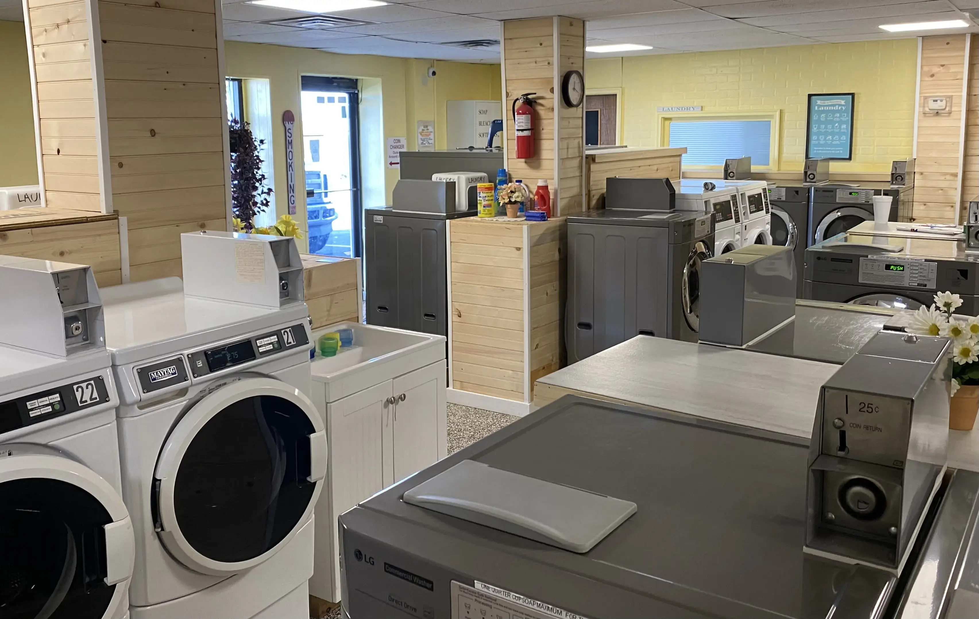 Laundry On The Lake - Image 12