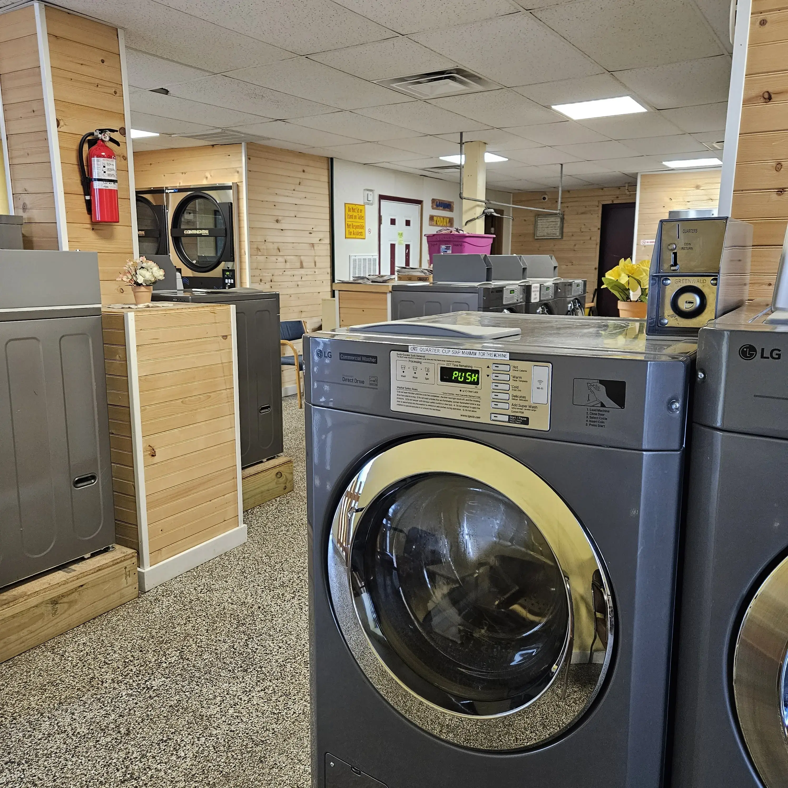 Laundry On The Lake - Image 14