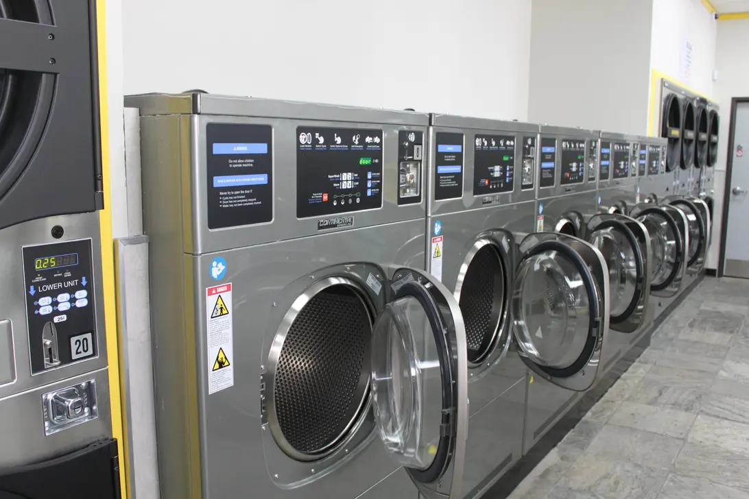 Laundry on Winnetka location