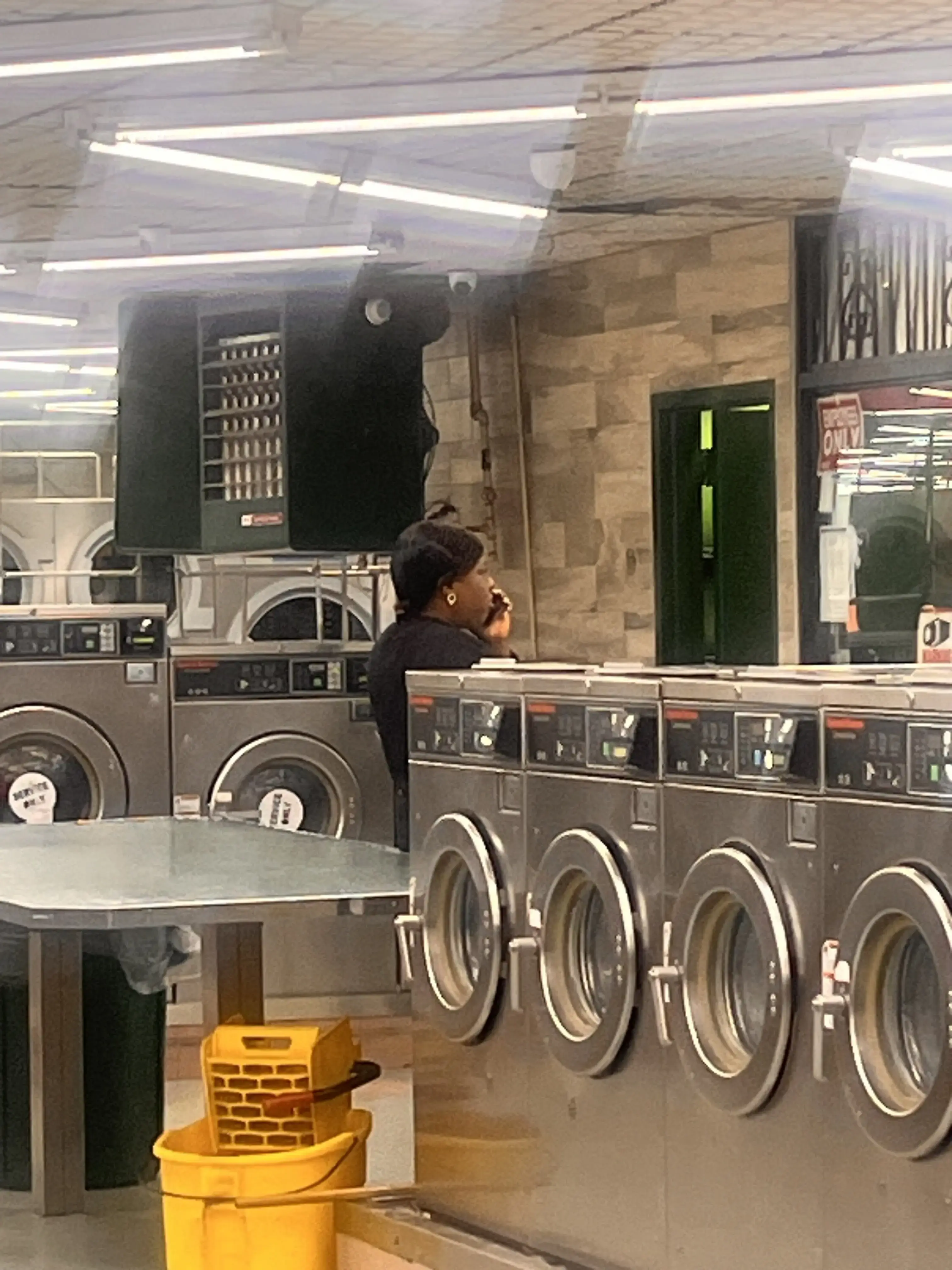 Laundry Palace - Image 3