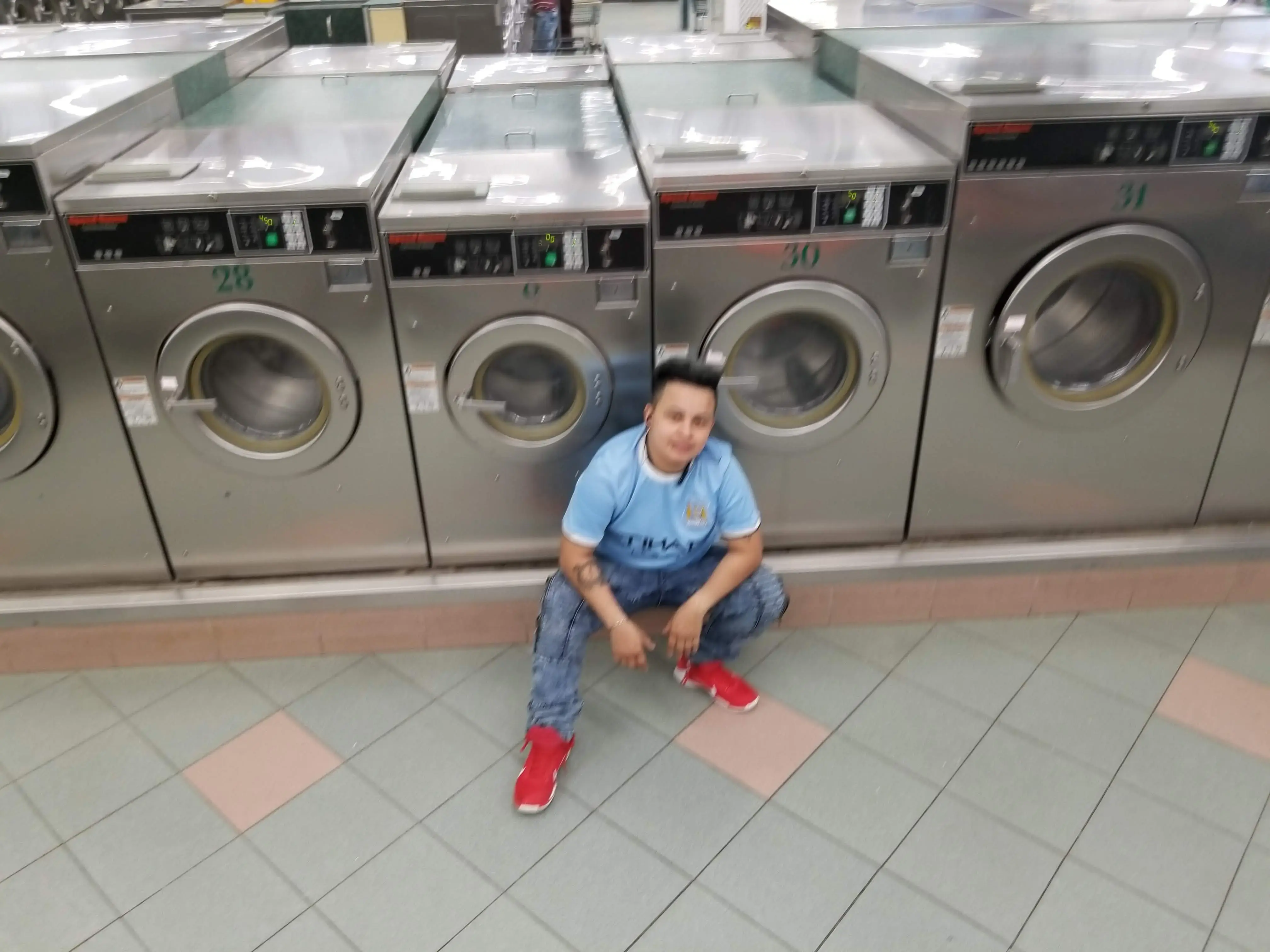 Laundry Palace thumbnail 17