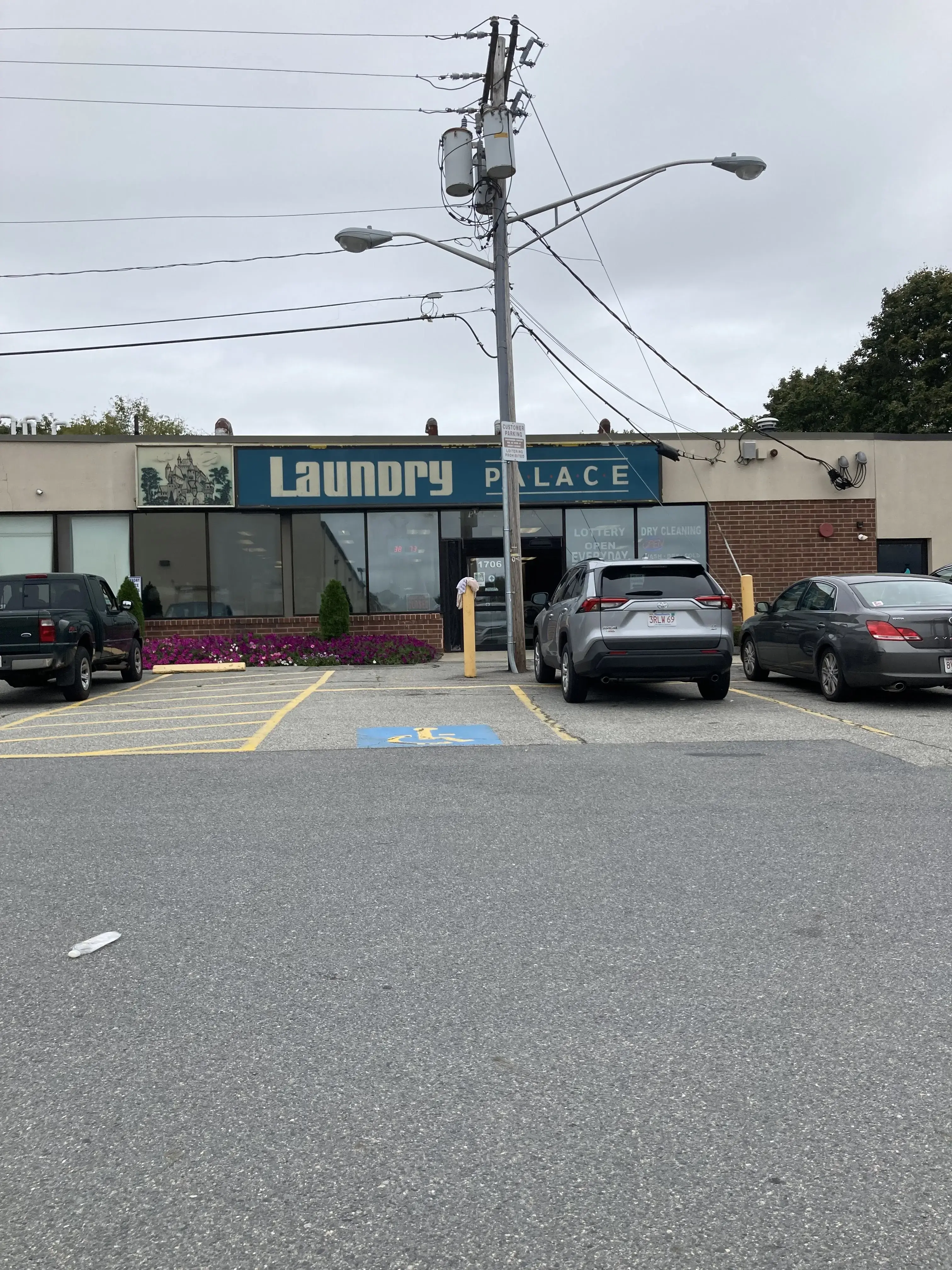 Laundry Palace location