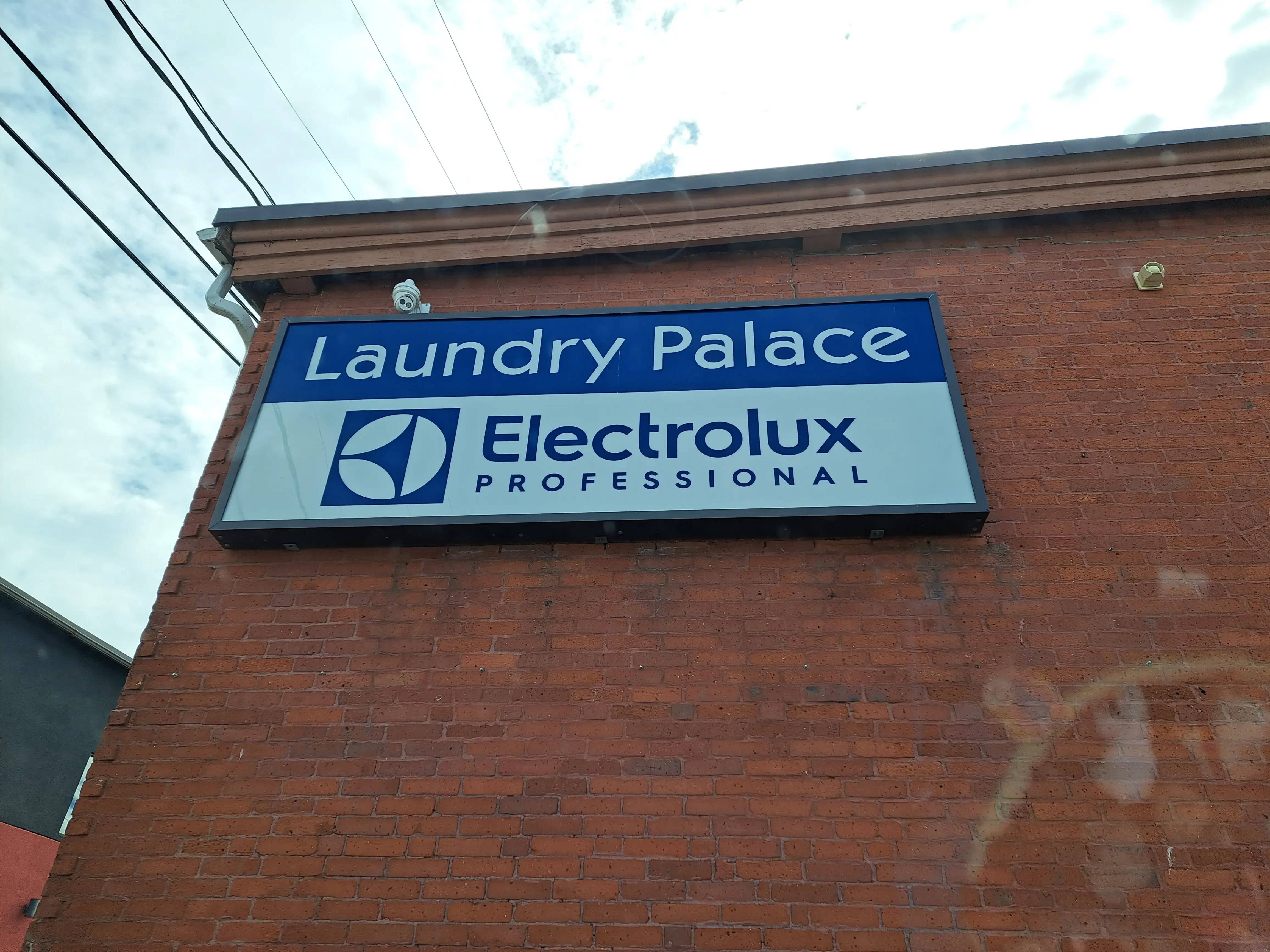 Laundry Palace - Image 8