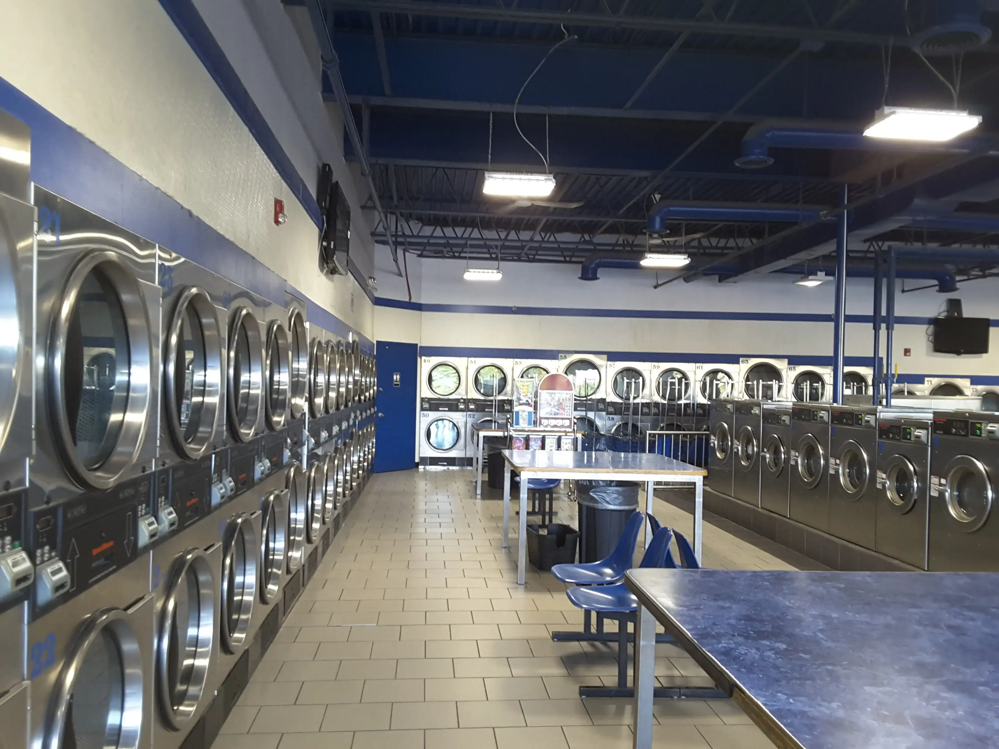 Laundry Place . - Image 15