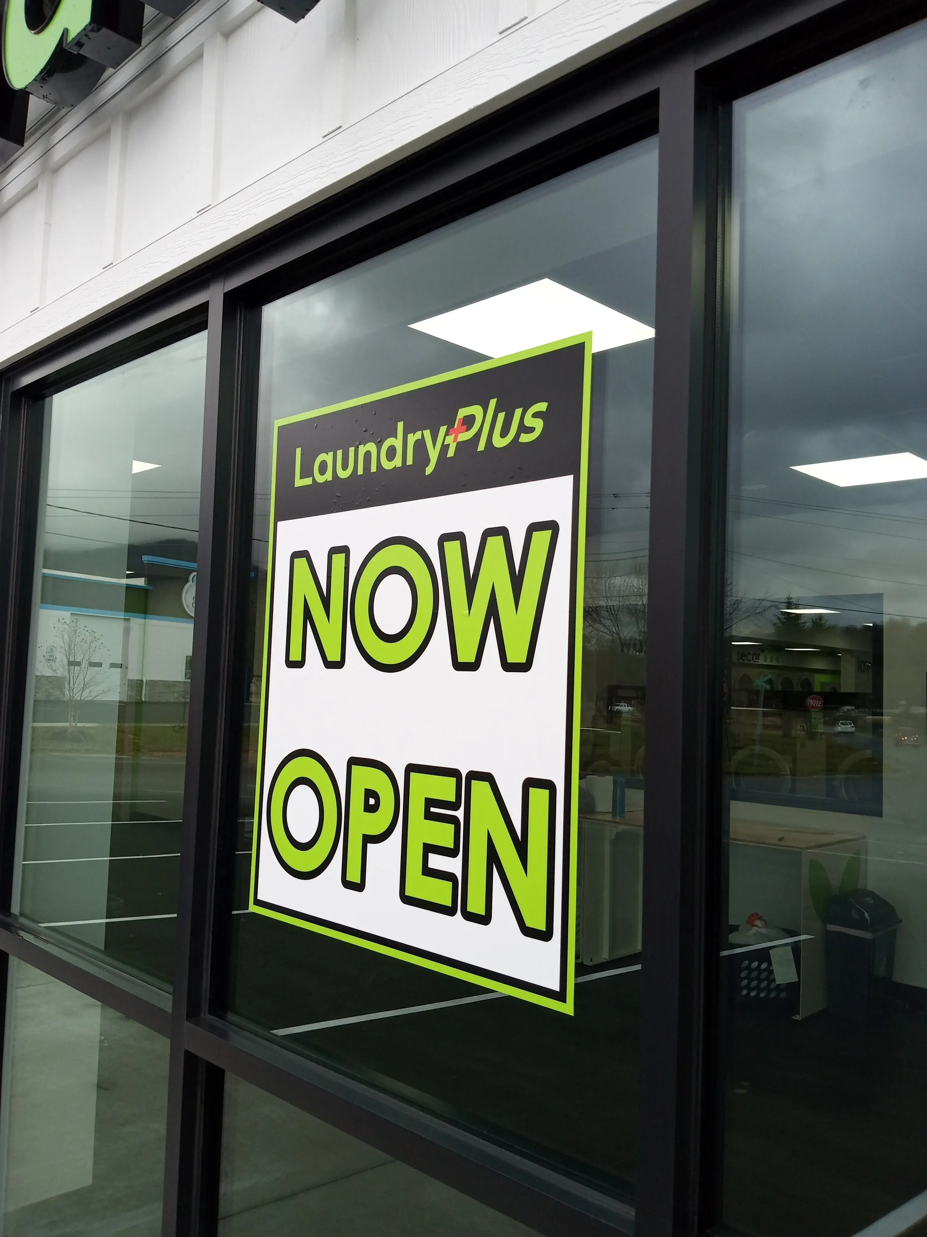 Laundry Plus Of Waynesville - Image 10