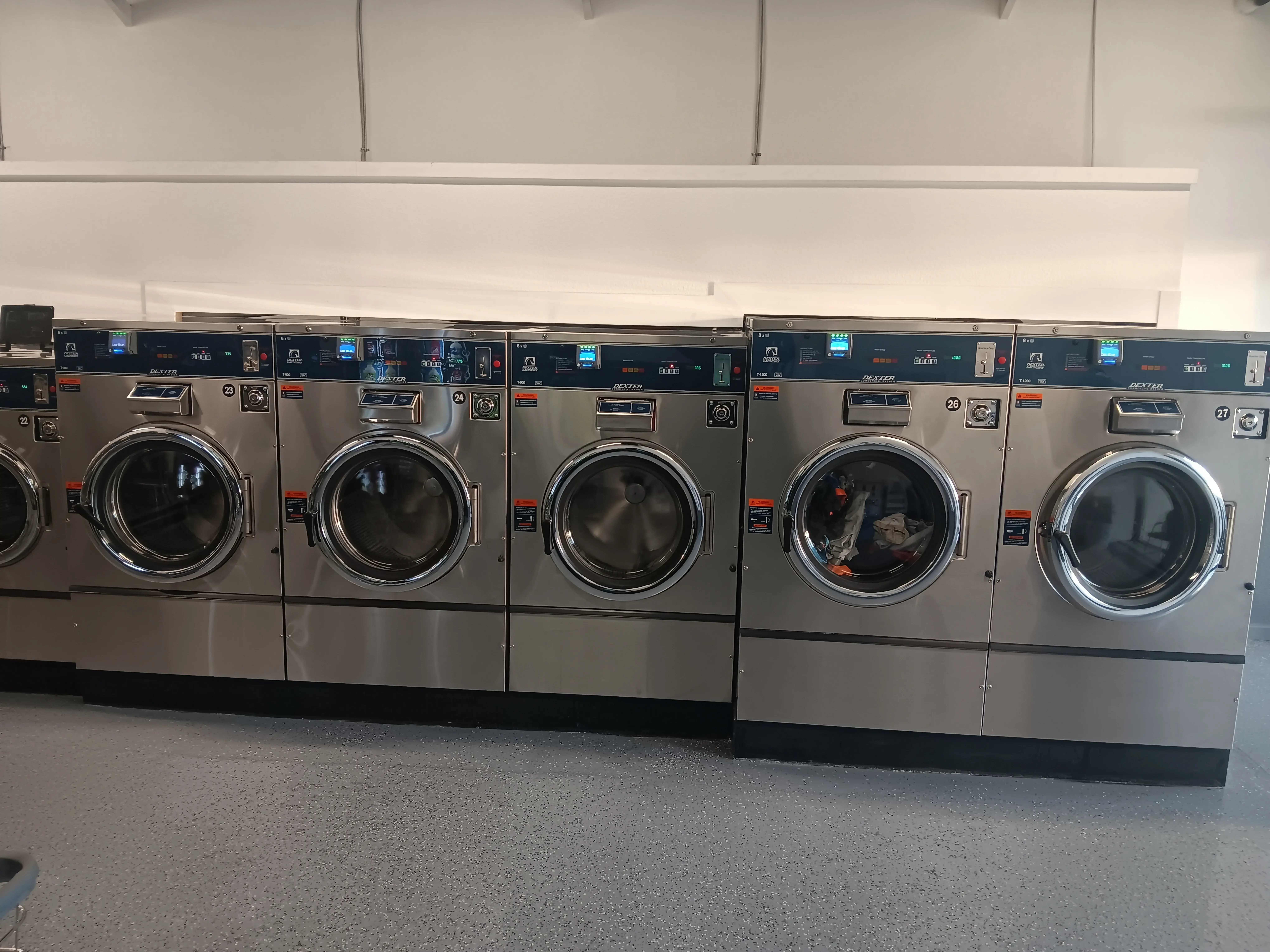 Laundry Room - Wash / Dry - Fluff and Fold - Image 15
