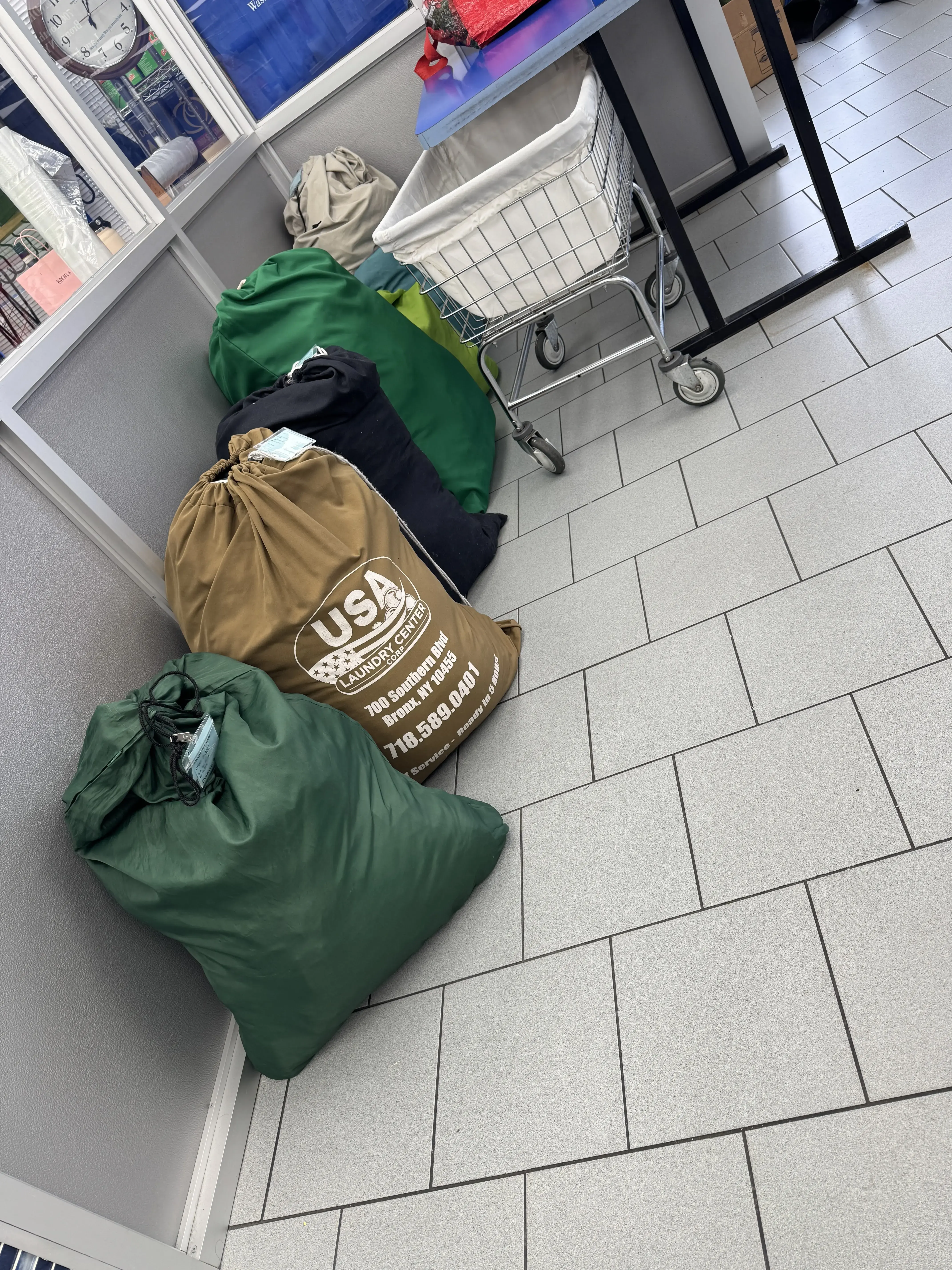 Laundry Room - Image 20