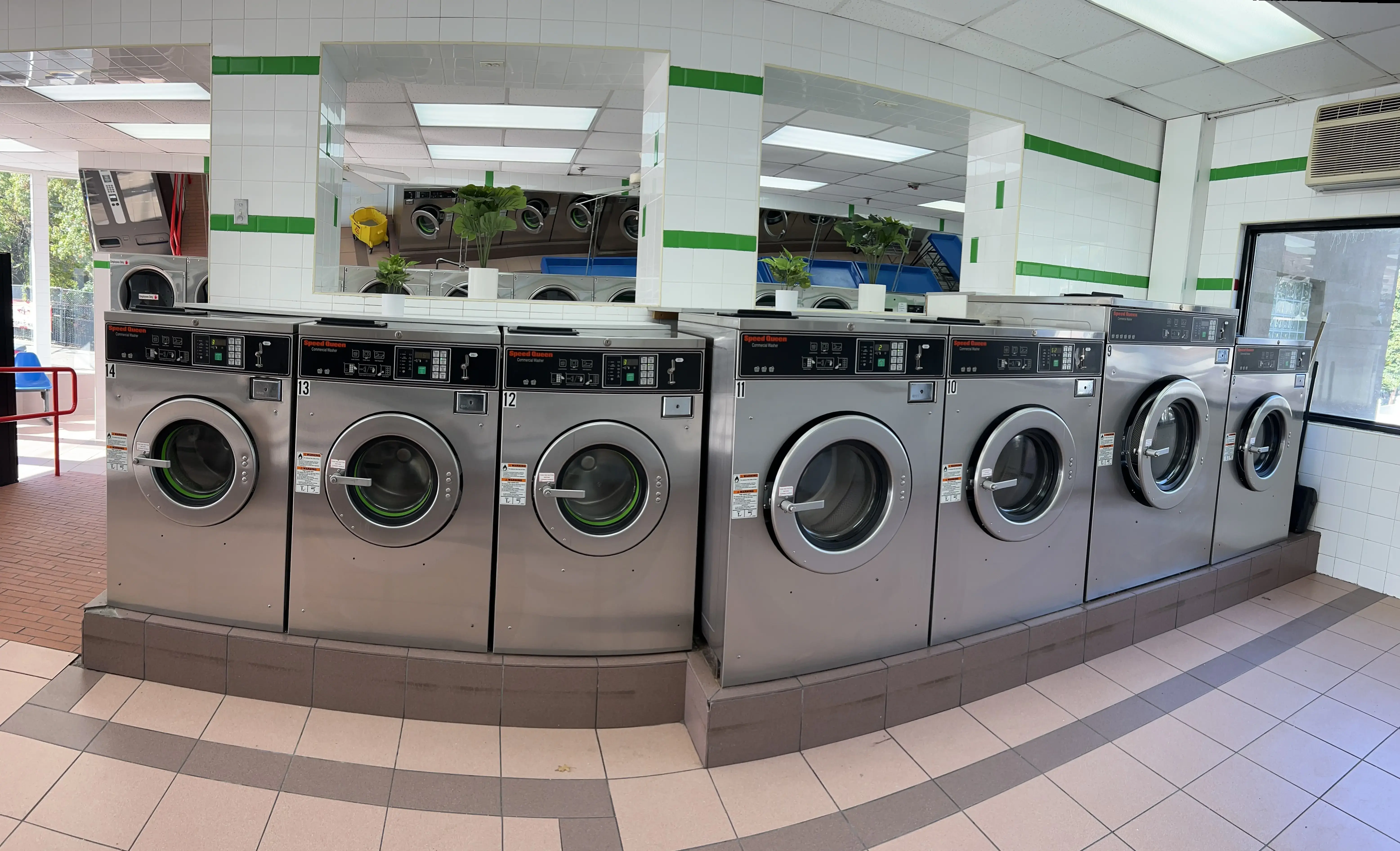 Laundry Room & Dry Cleaning - Image 14