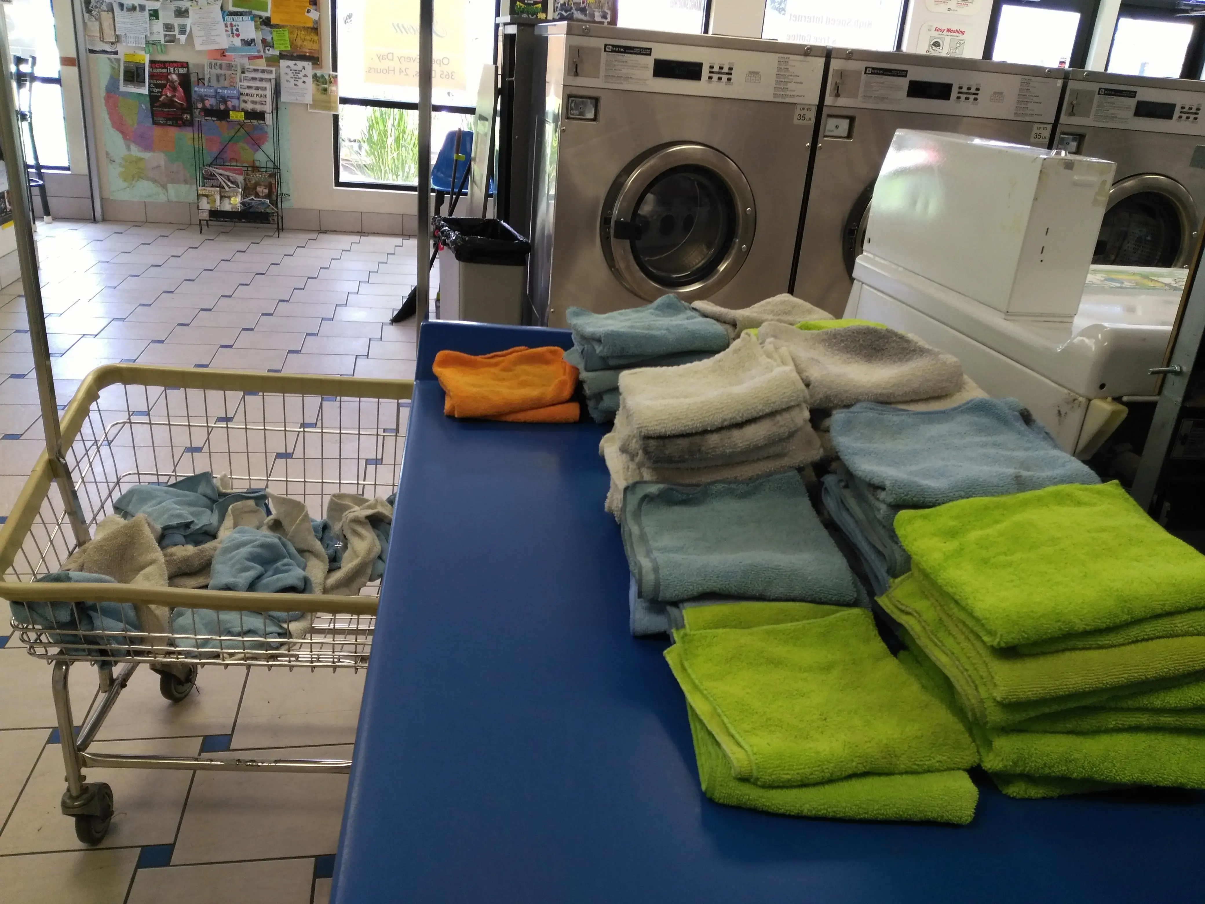 Laundry Room & Galaxy Coffee thumbnail 7