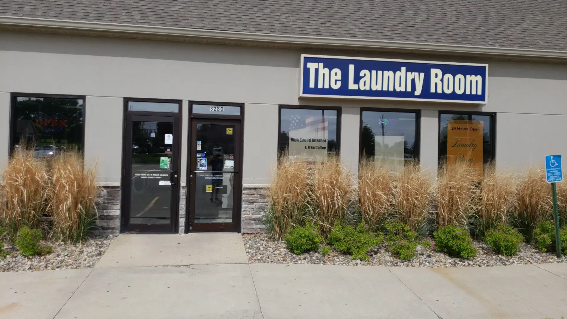 Laundry Room & Galaxy Coffee thumbnail 2