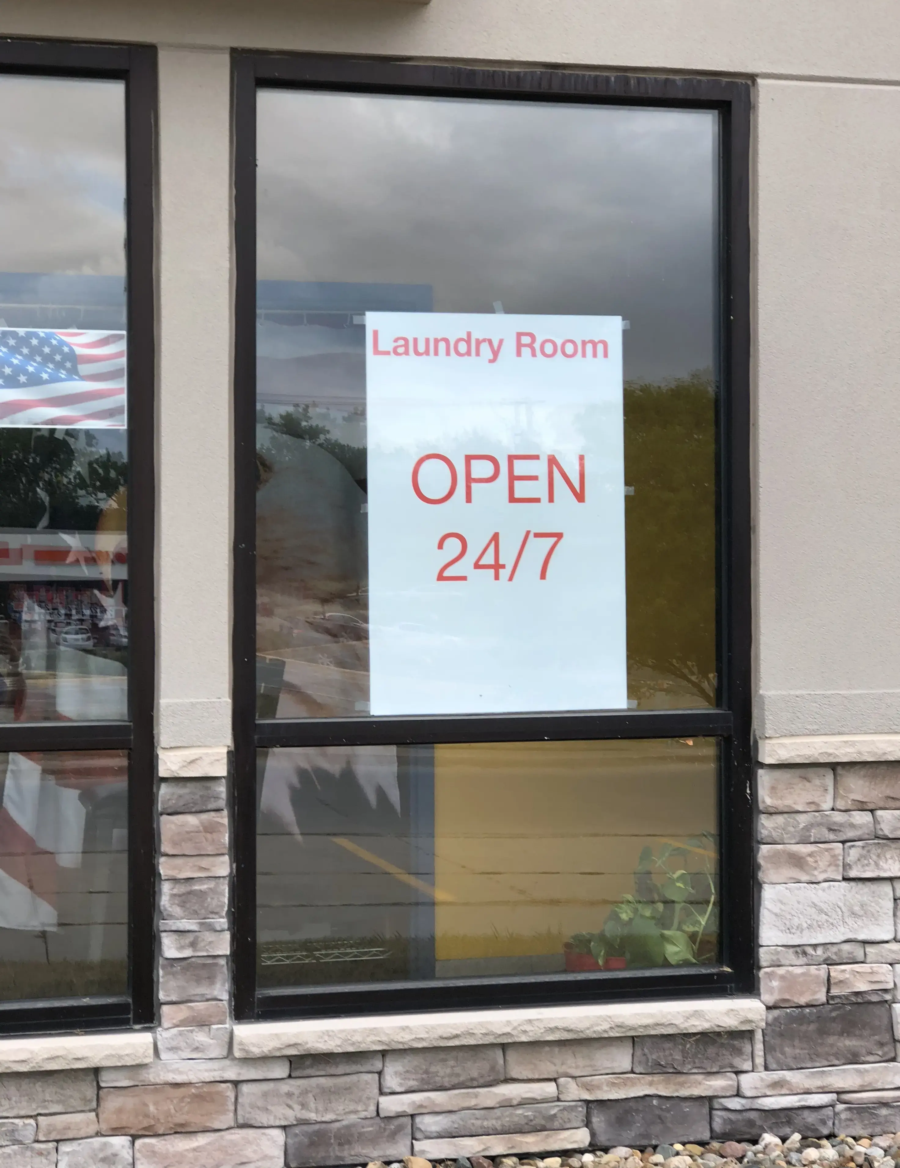 Laundry Room & Galaxy Coffee thumbnail 8