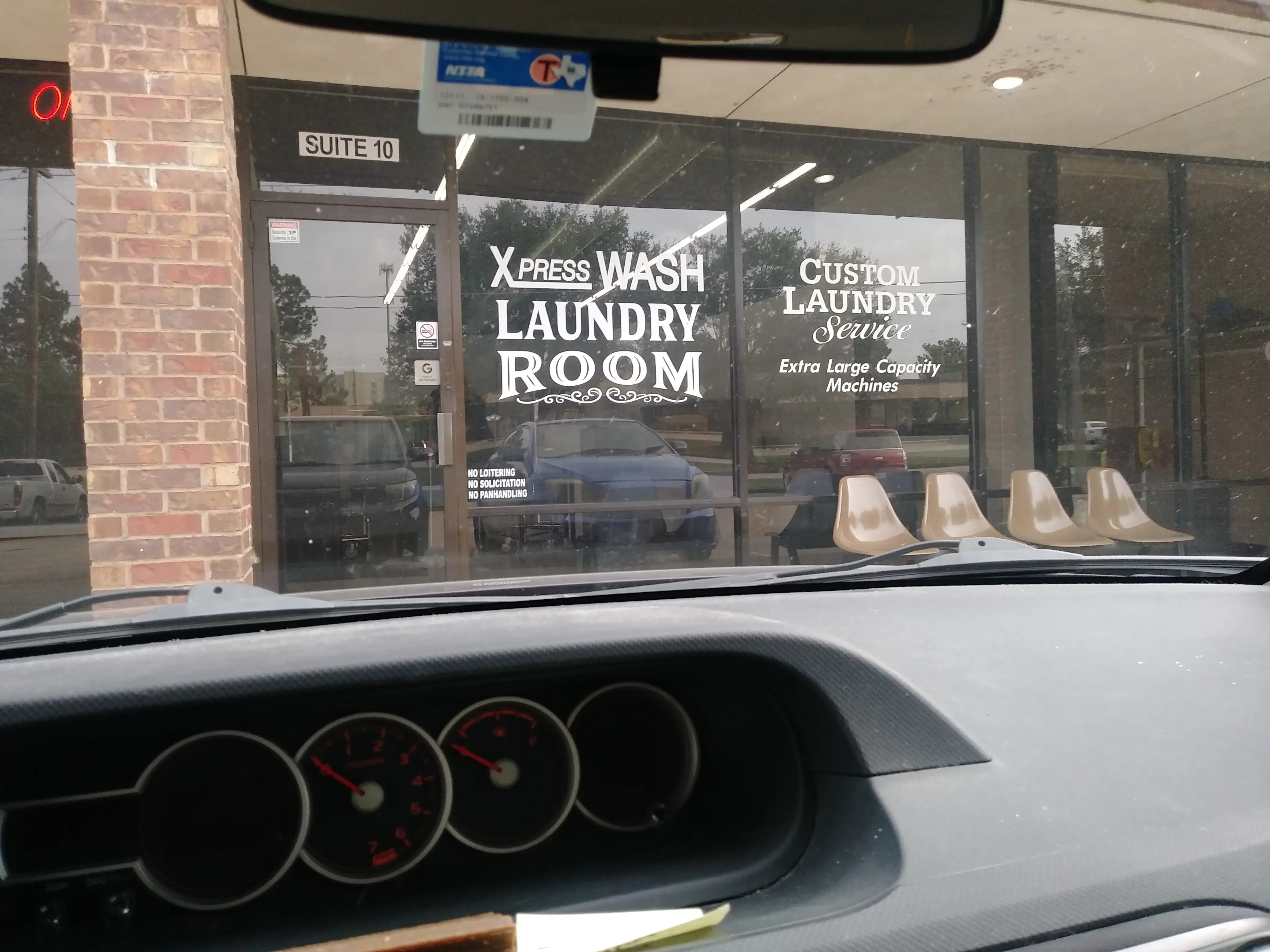 Laundry Room - Image 13