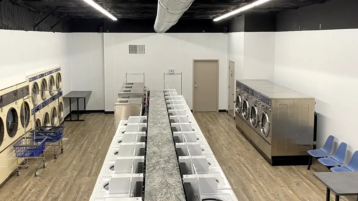 Laundry Room - Image 2